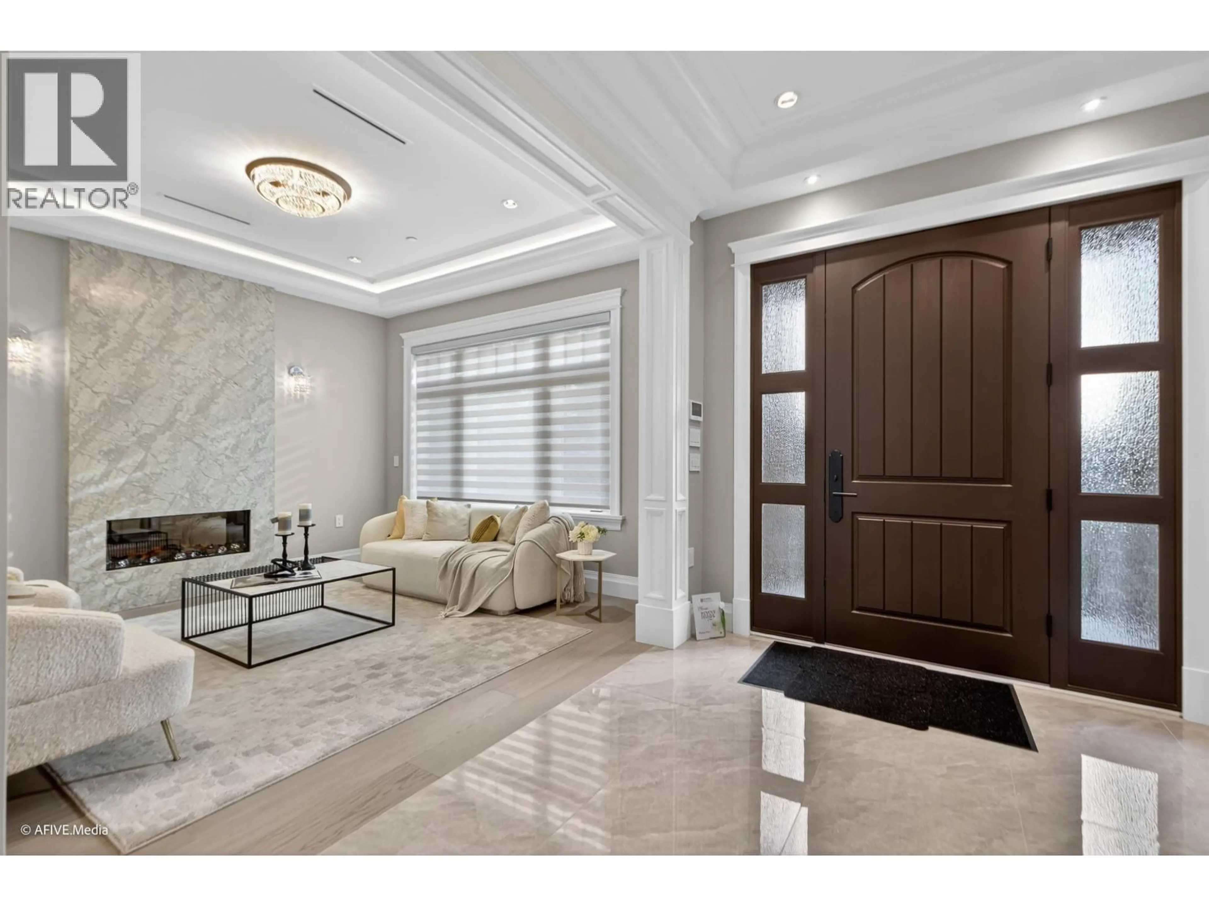 Indoor entryway for 3349 37TH AVENUE, Vancouver British Columbia V6N2V5