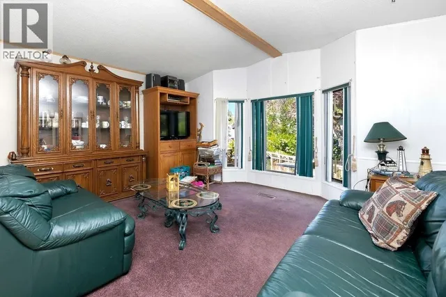 7 - 1413 SUNSHINE COAST HIGHWAY, Gibsons 3