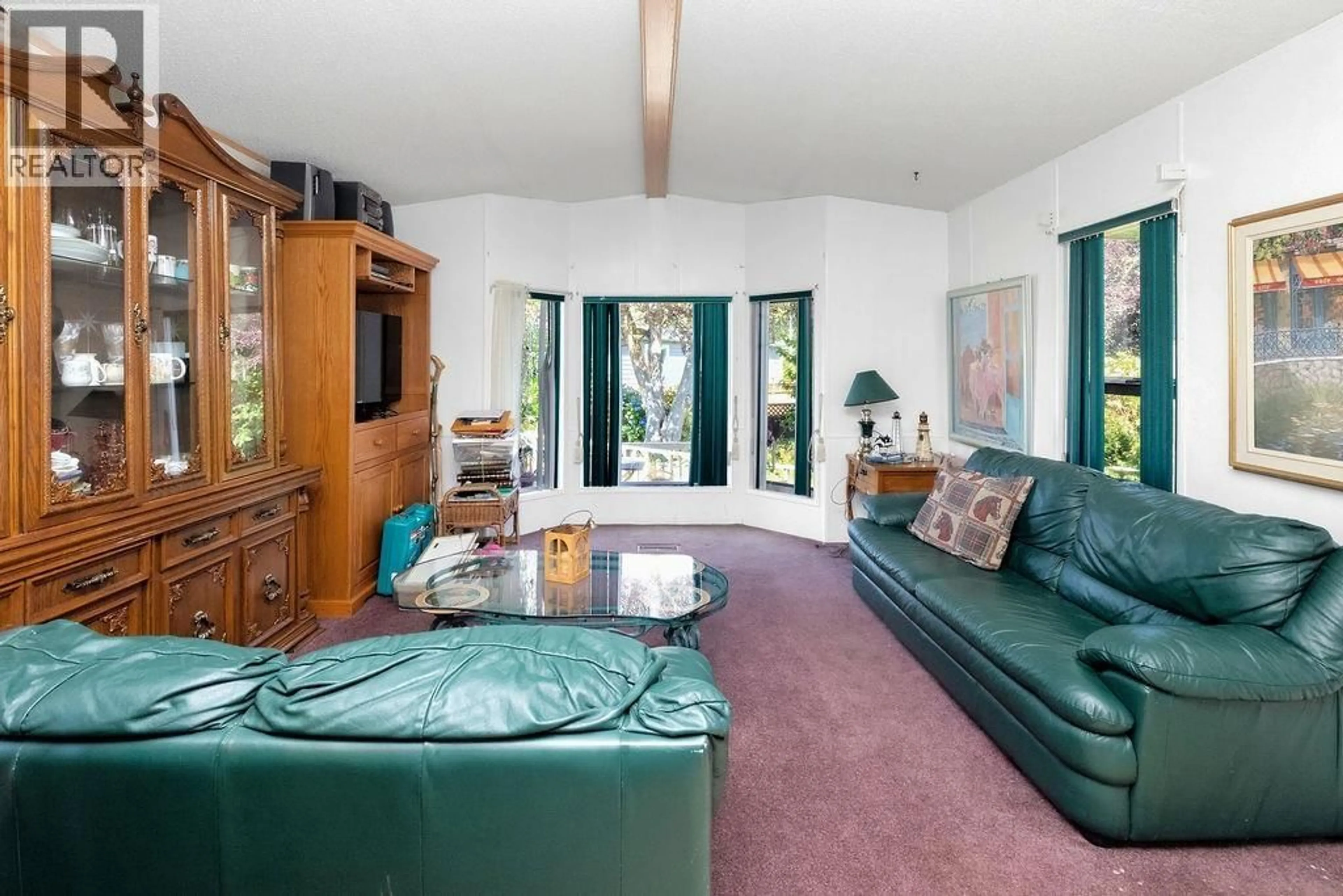Living room with furniture, unknown for 7 - 1413 SUNSHINE COAST HIGHWAY, Gibsons British Columbia V0N1V5