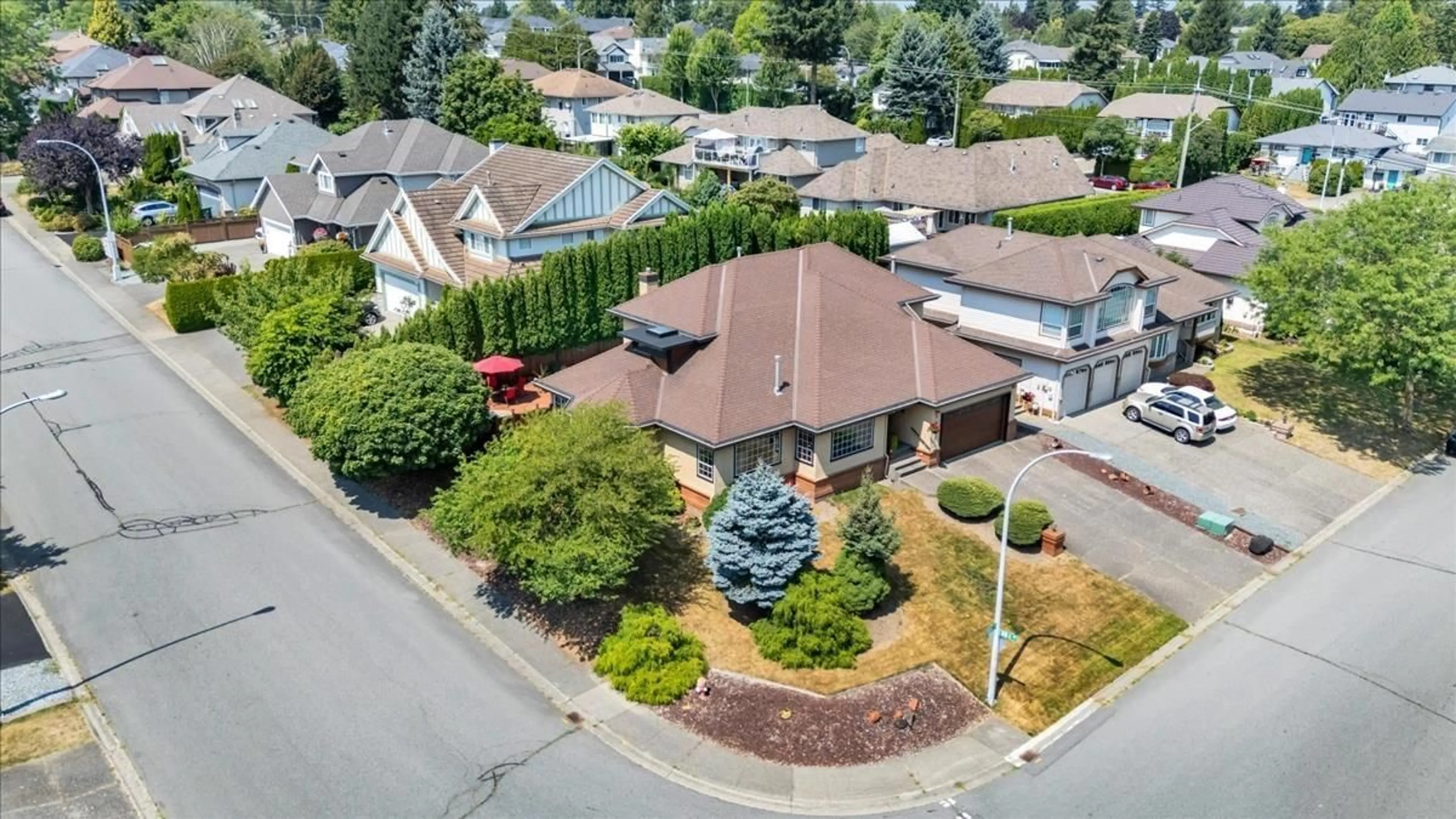A pic from outside/outdoor area/front of a property/back of a property/a pic from drone, street for 5955 189A STREET, Surrey British Columbia V3S7W5