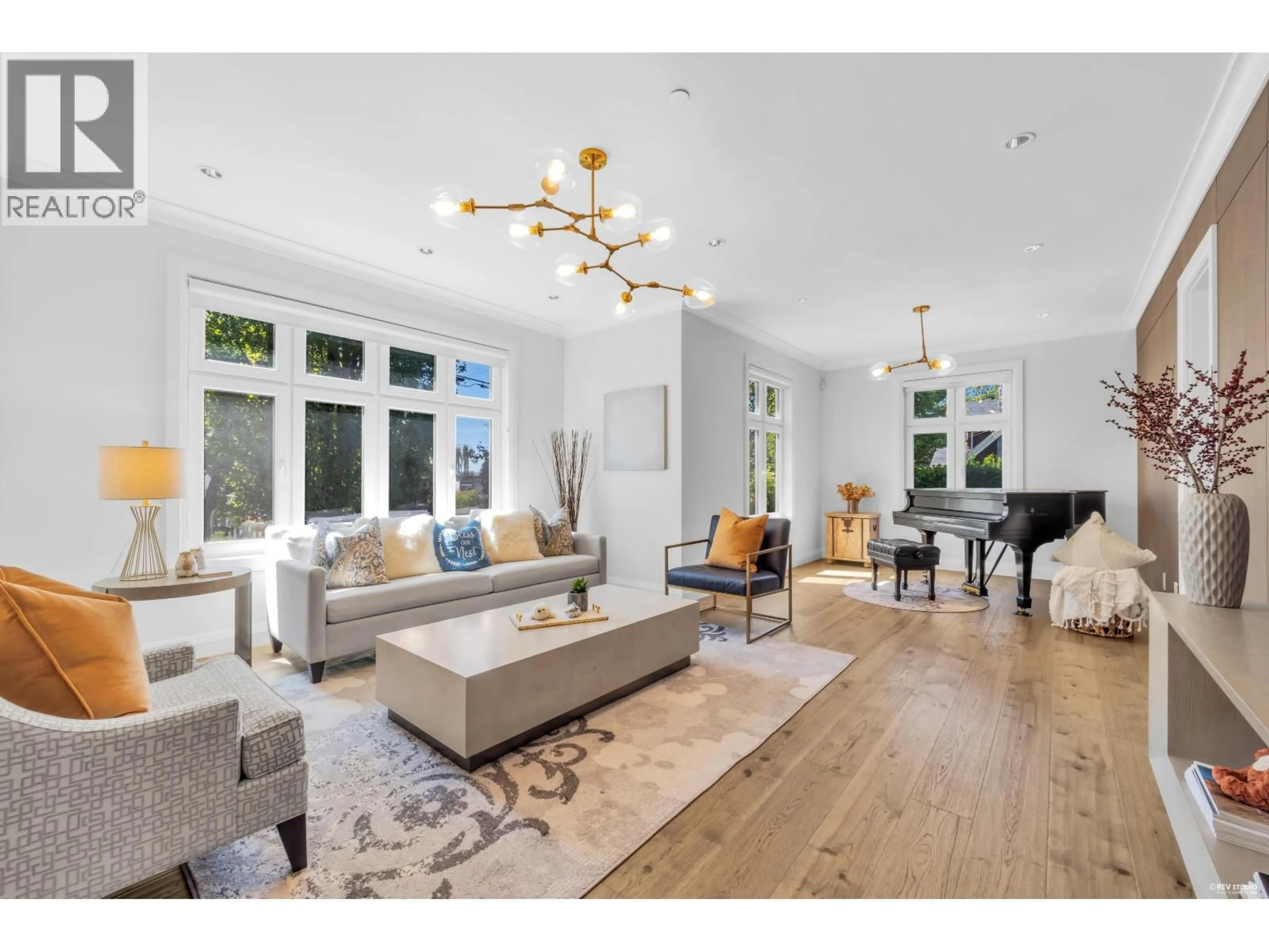 Living room with furniture, unknown for 3491 40TH AVENUE, Vancouver British Columbia V6N3B5
