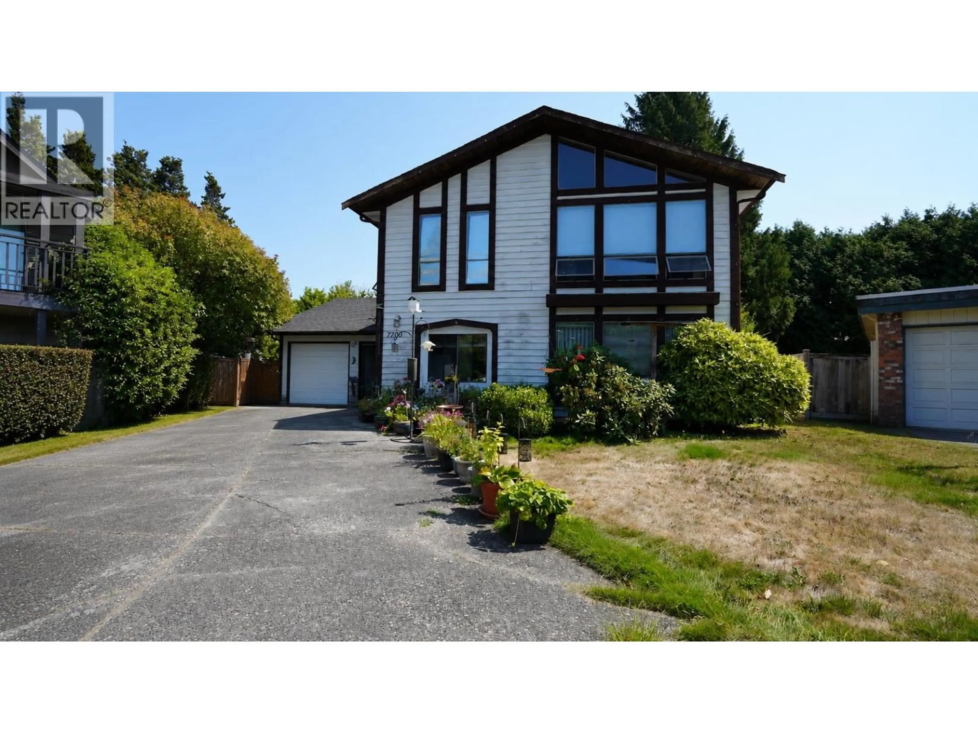 A pic from outside/outdoor area/front of a property/back of a property/a pic from drone, street for 7700 SCHAEFER AVENUE, Richmond British Columbia V6Y2W8