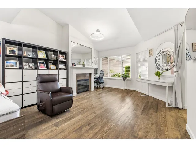 154 - 15501 89A AVENUE, Surrey 5