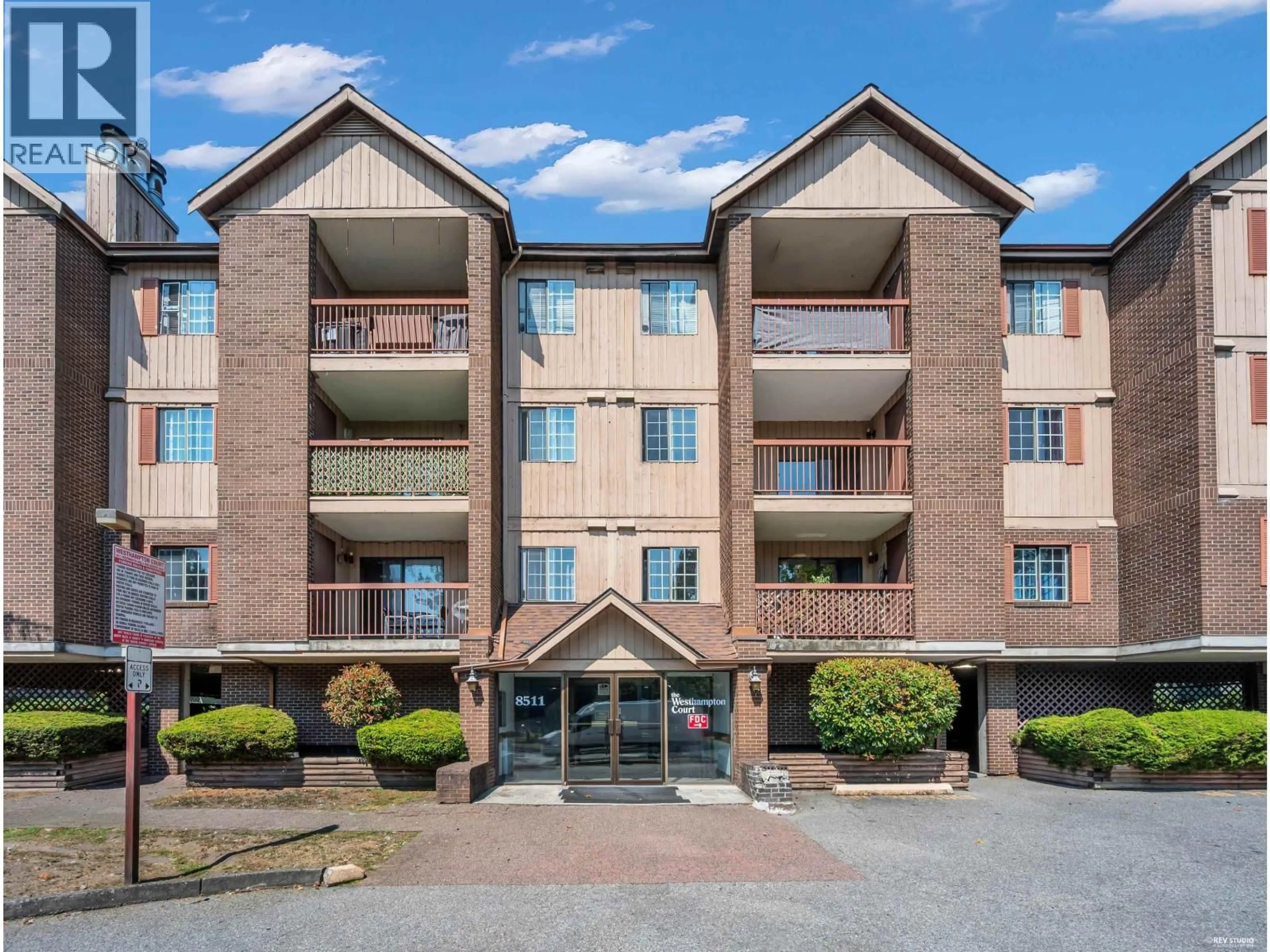 A pic from outside/outdoor area/front of a property/back of a property/a pic from drone, unknown for 119 - 8511 WESTMINSTER HIGHWAY, Richmond British Columbia V6X3H7