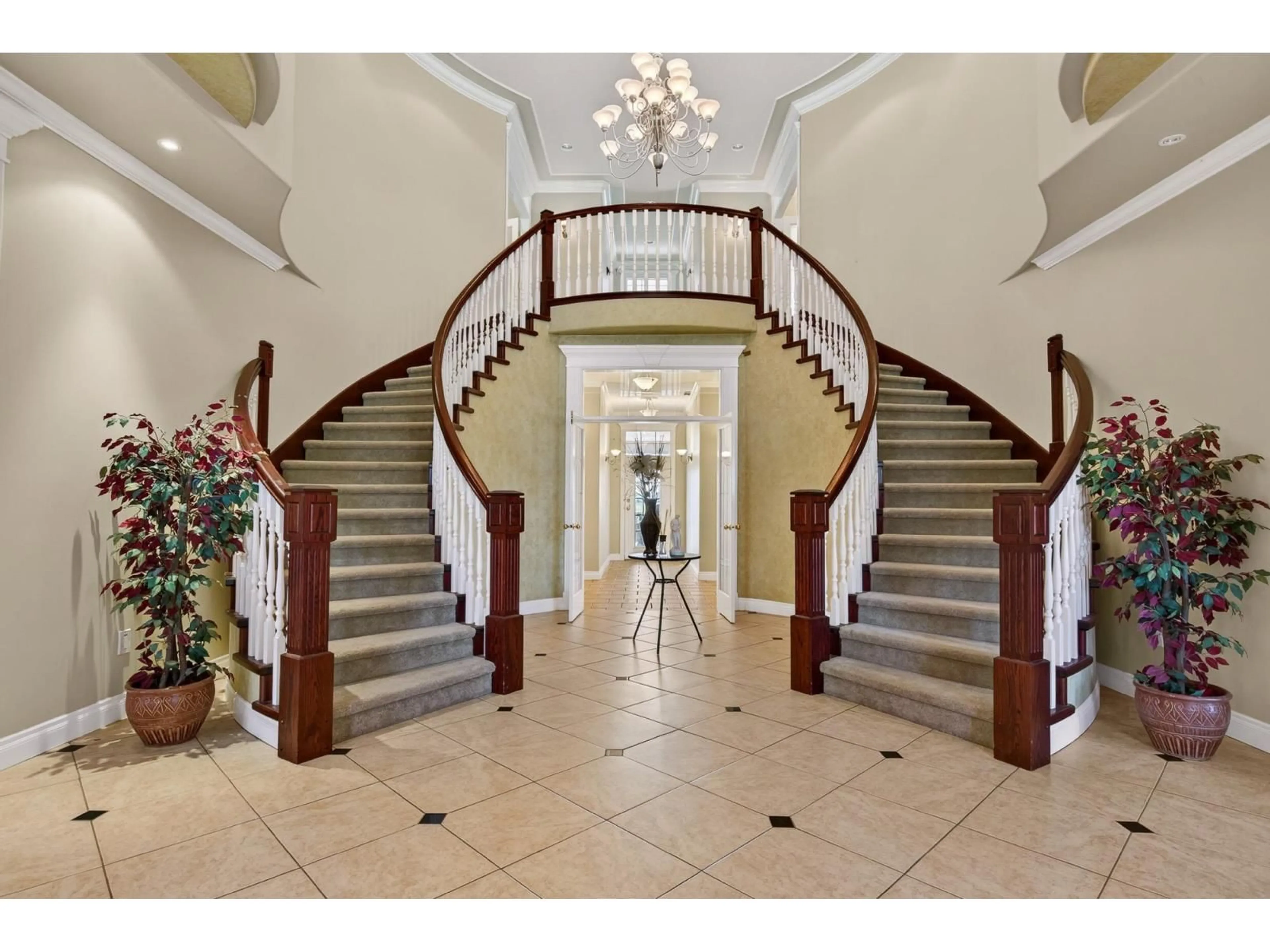 Indoor foyer for 8703 UPPER PRAIRIE ROAD, Chilliwack British Columbia V2P6H3