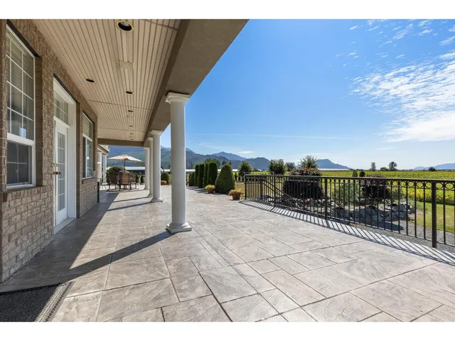 8703 UPPER PRAIRIE ROAD, Chilliwack 5