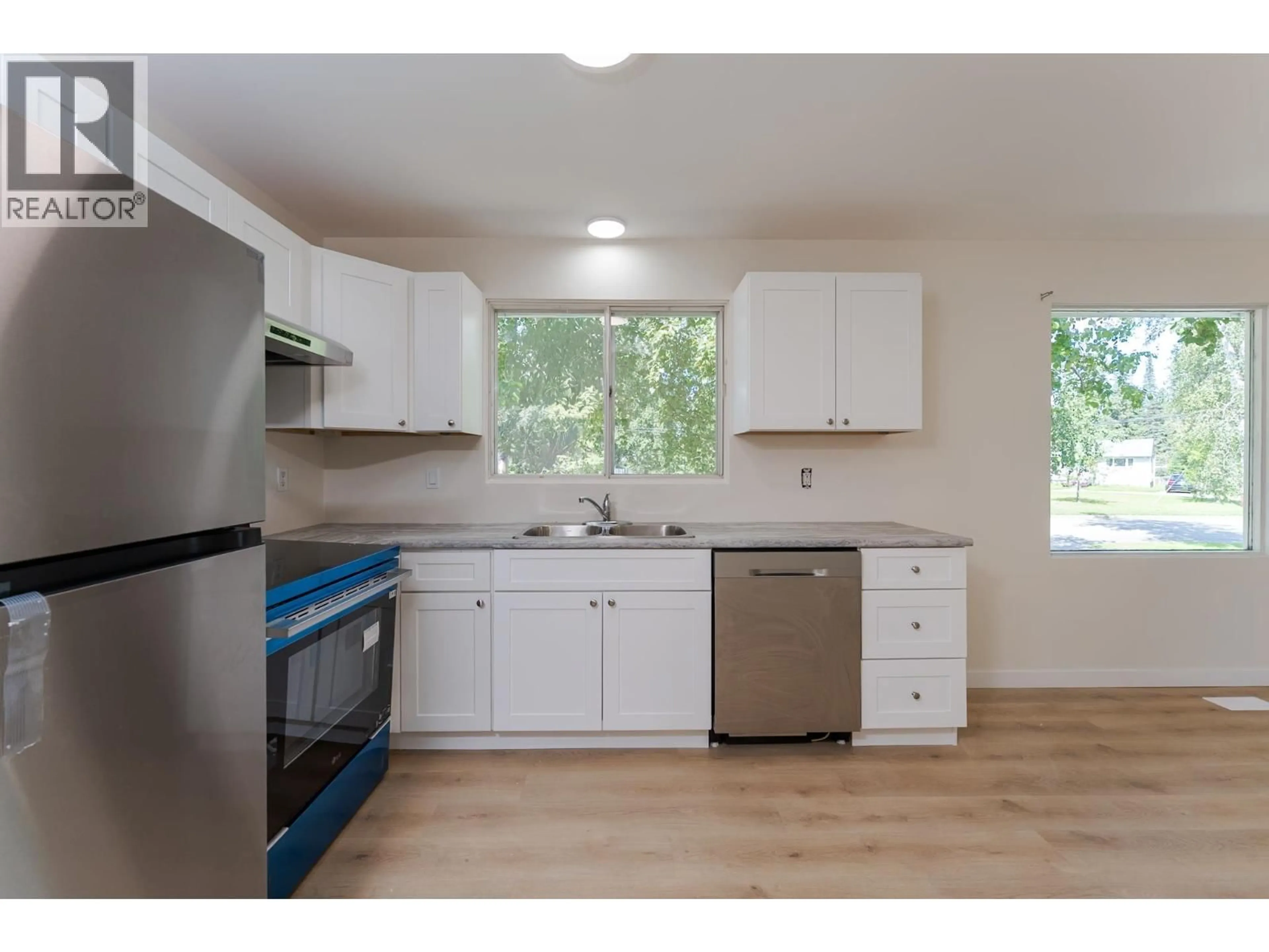 Standard kitchen, unknown for 1575 VAN BIEN AVENUE, Prince George British Columbia V2L4N8