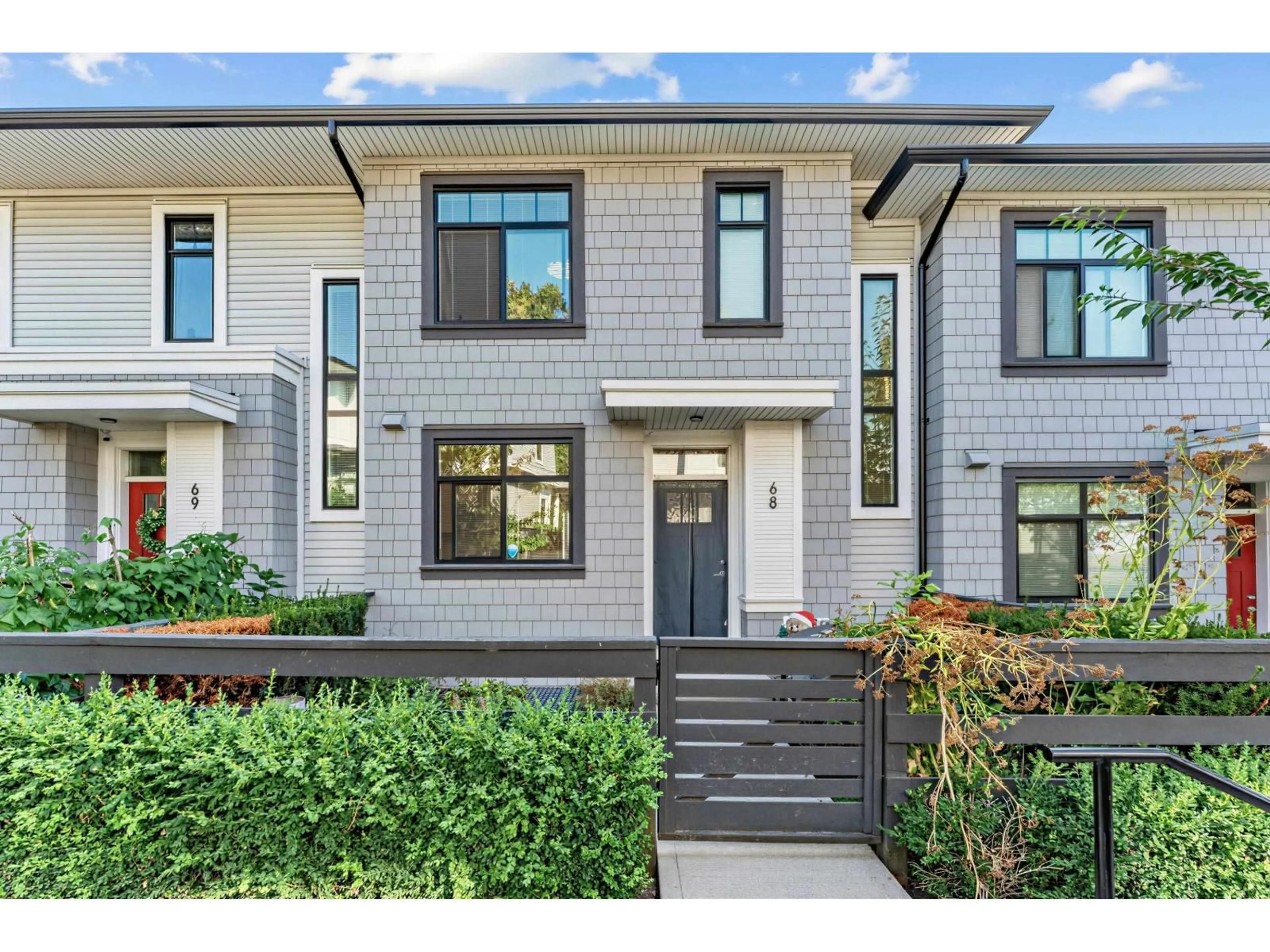 Home with brick exterior material, street for 68 - 15255 SITKA DRIVE, Surrey British Columbia V3S0B1