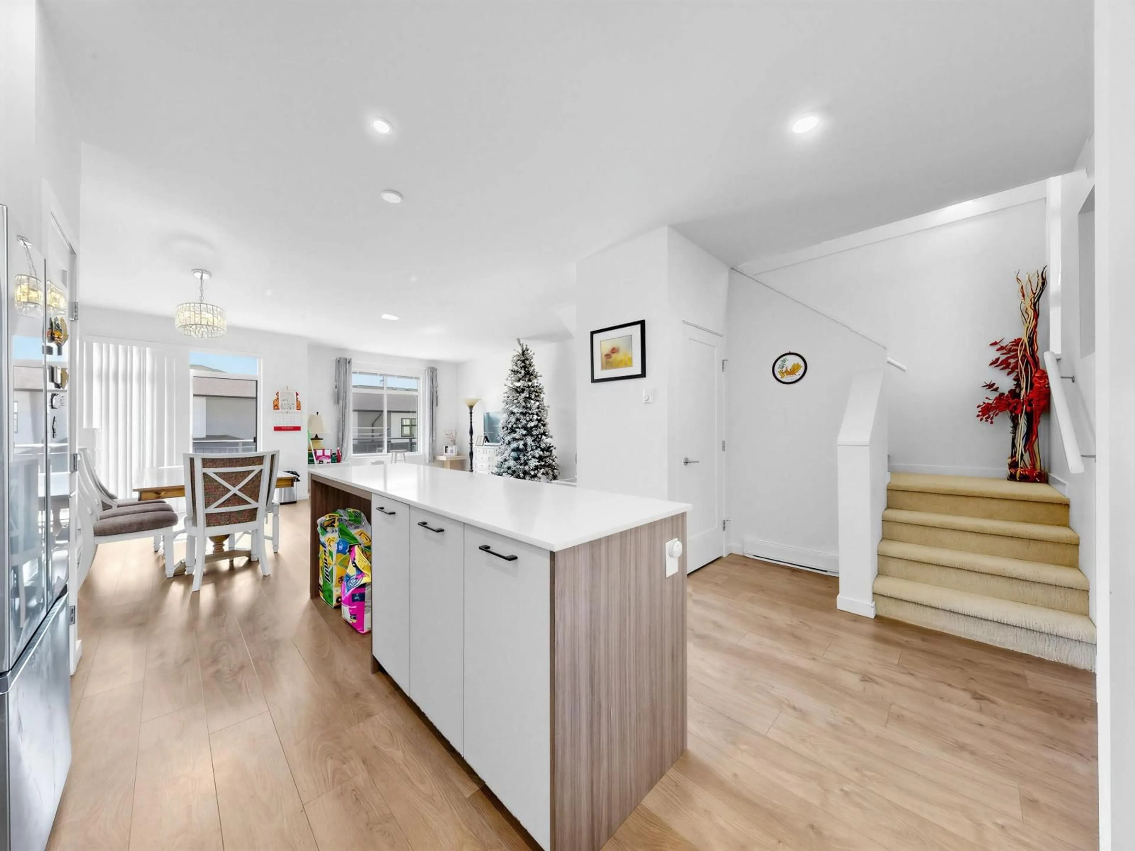 Open concept kitchen, unknown for 68 - 15255 SITKA DRIVE, Surrey British Columbia V3S0B1