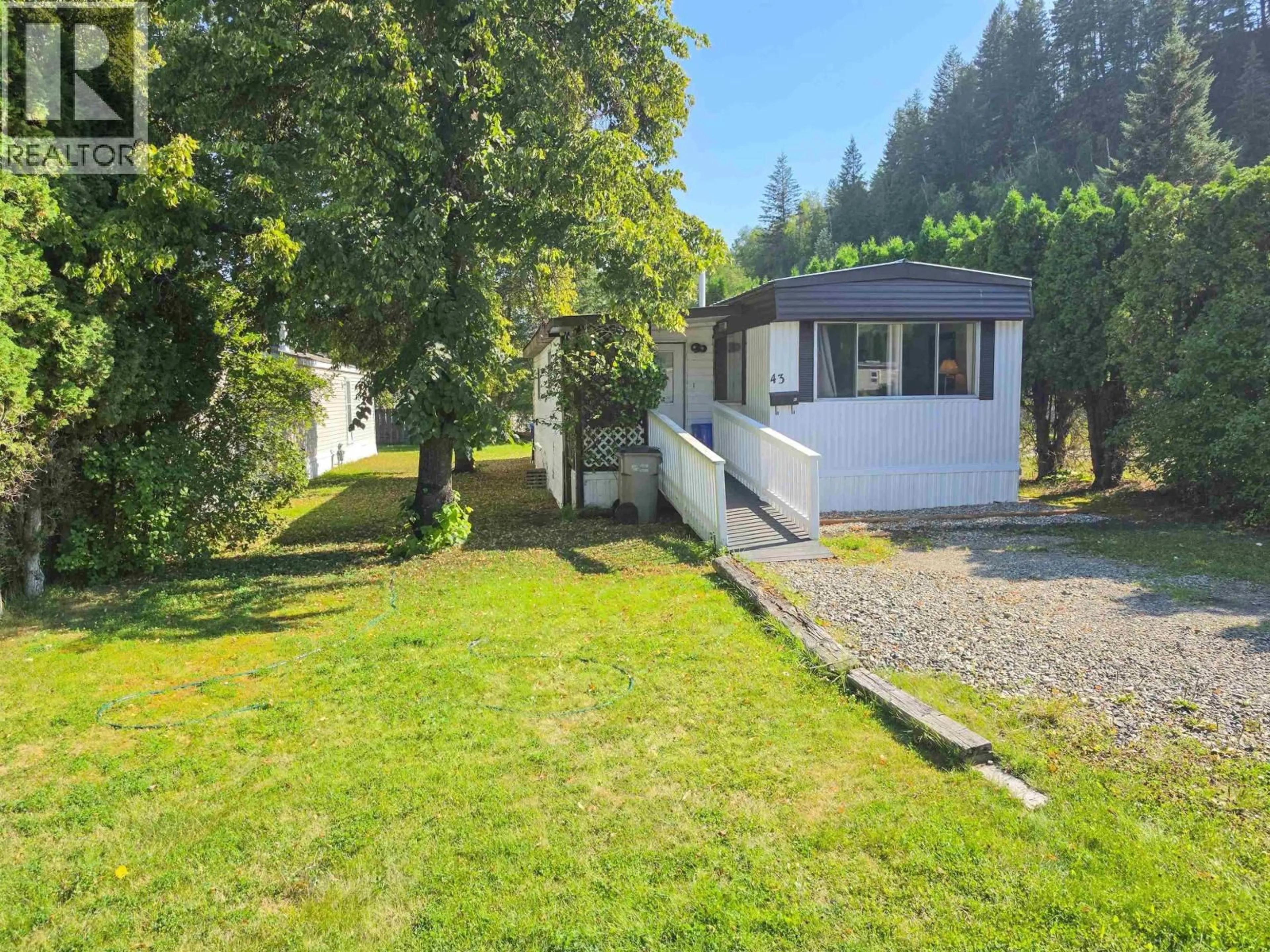 A pic from outside/outdoor area/front of a property/back of a property/a pic from drone, unknown for 43 - 654 NORTH FRASER DRIVE, Quesnel British Columbia V2J1Z6