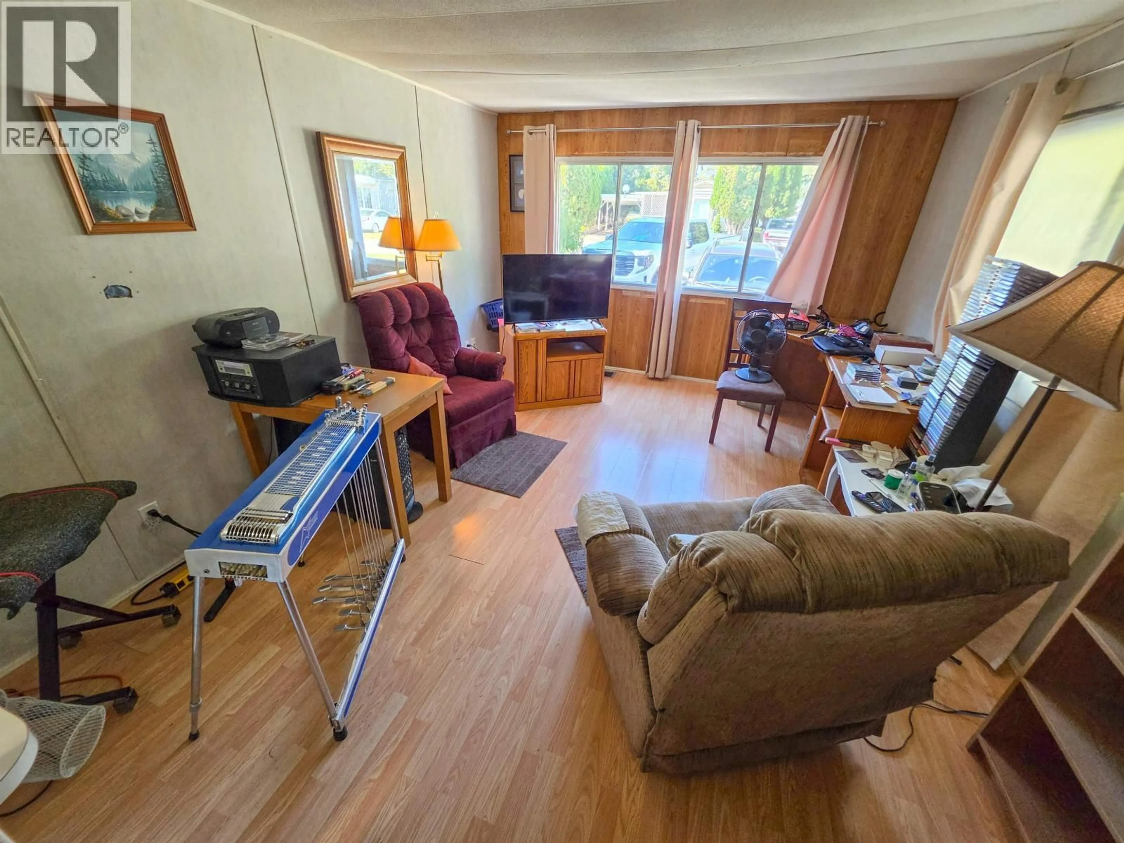 Living room with furniture, unknown for 43 - 654 NORTH FRASER DRIVE, Quesnel British Columbia V2J1Z6