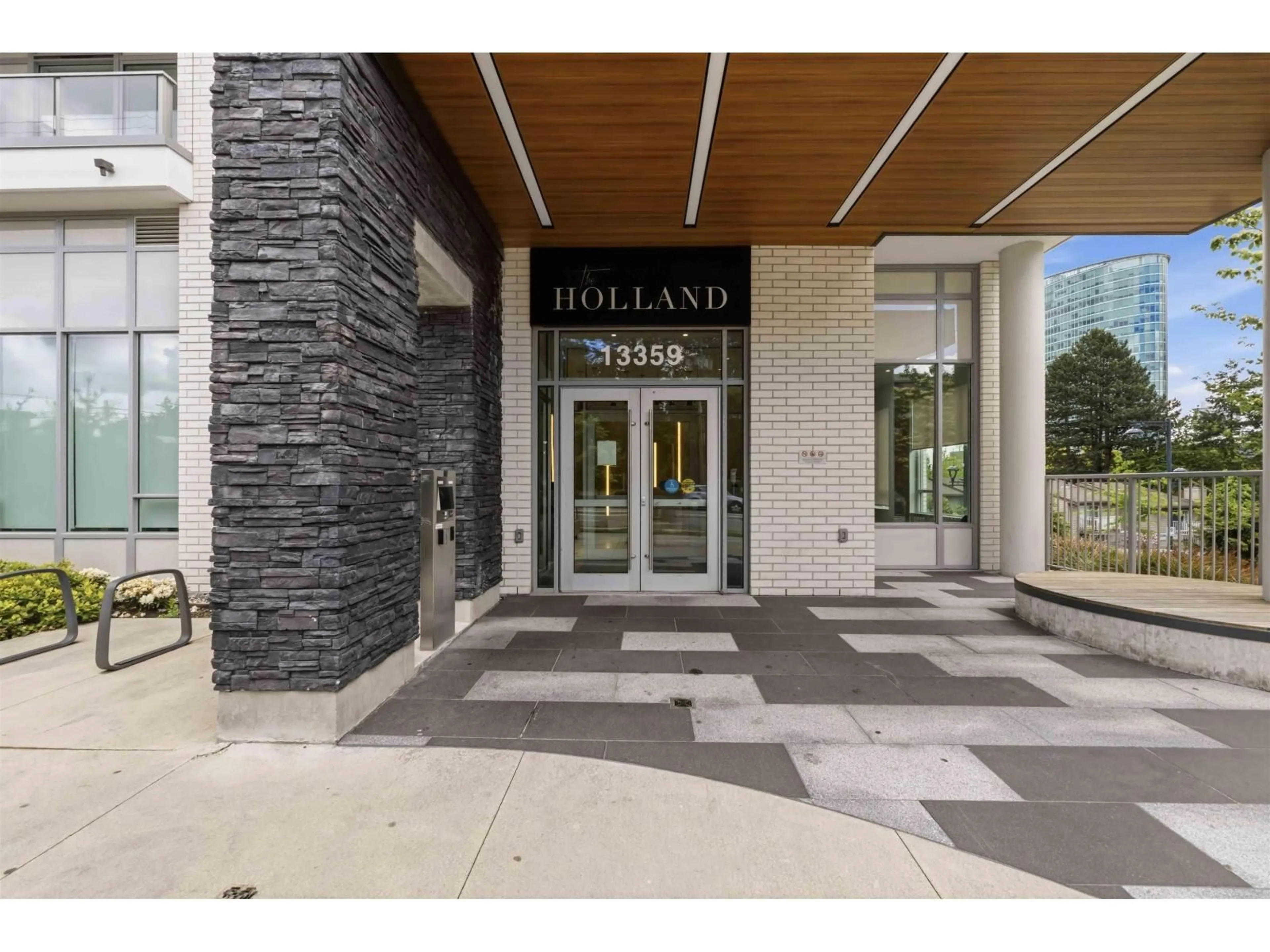 Unknown for 2401 - 13359 OLD YALE ROAD, Surrey British Columbia V3T0S4