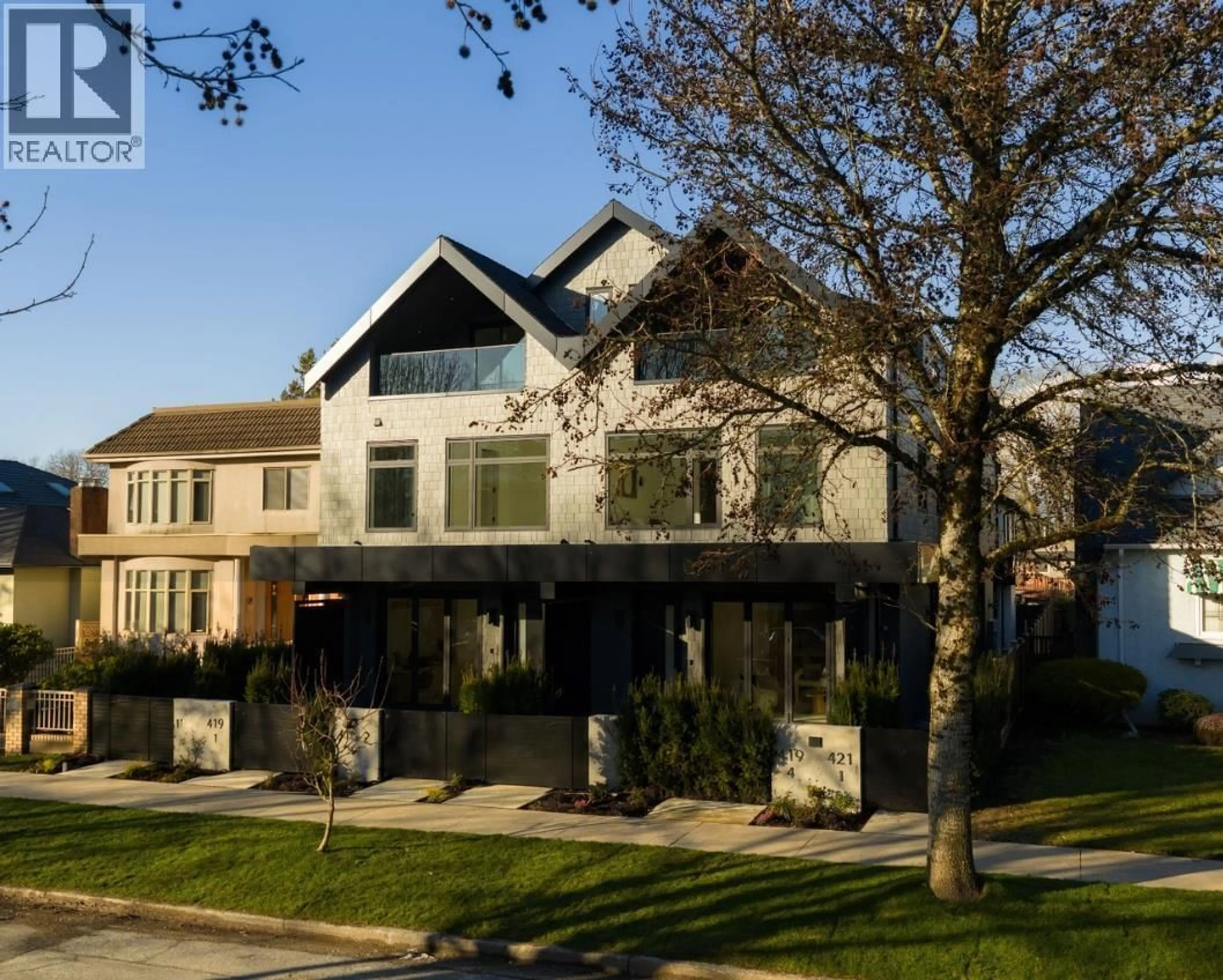 Home with brick exterior material, street for 2 - 419 23RD AVENUE, Vancouver British Columbia V5Y2H5