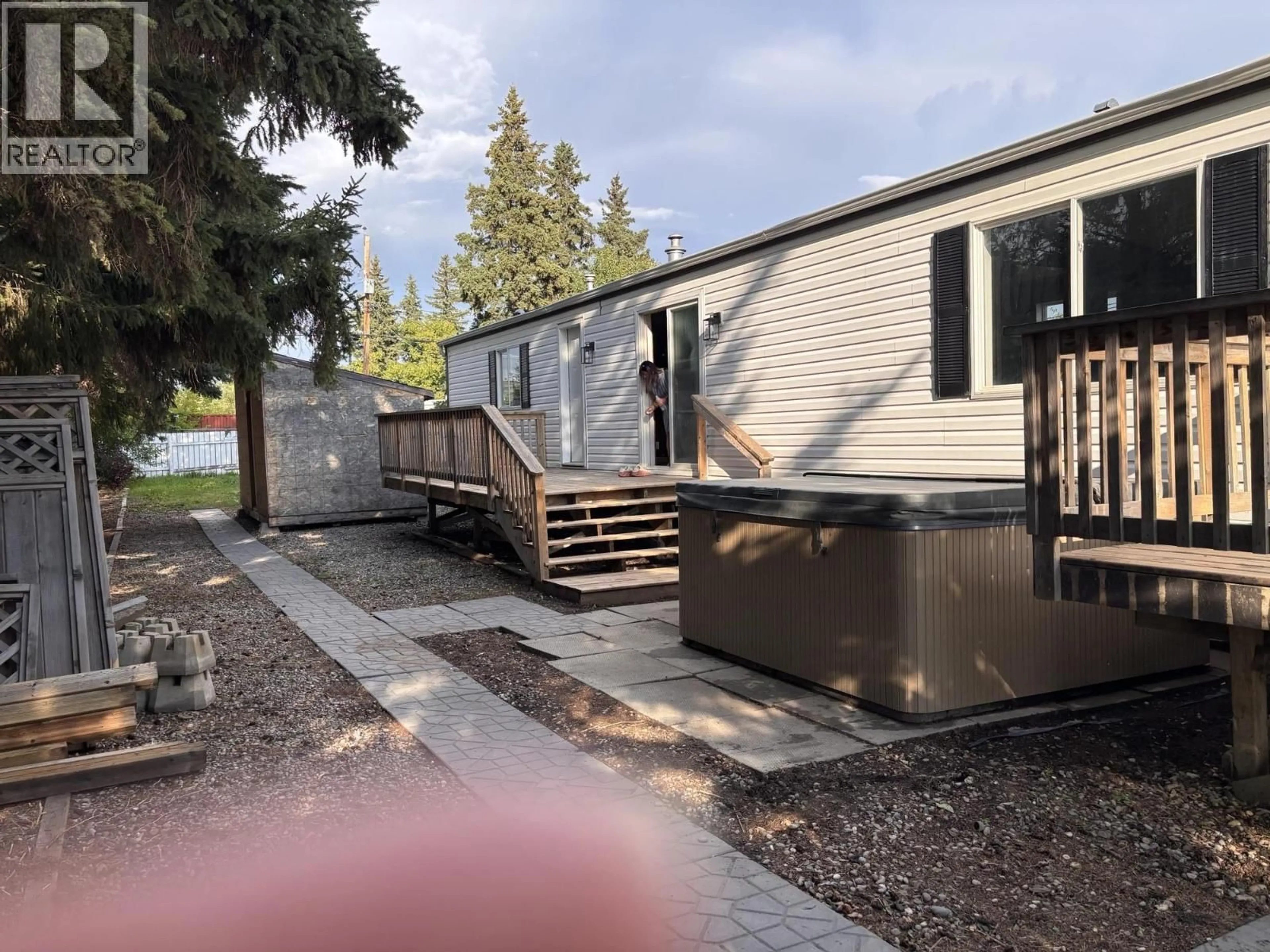 Unknown for 10279 101 STREET, Taylor British Columbia V0C2K0
