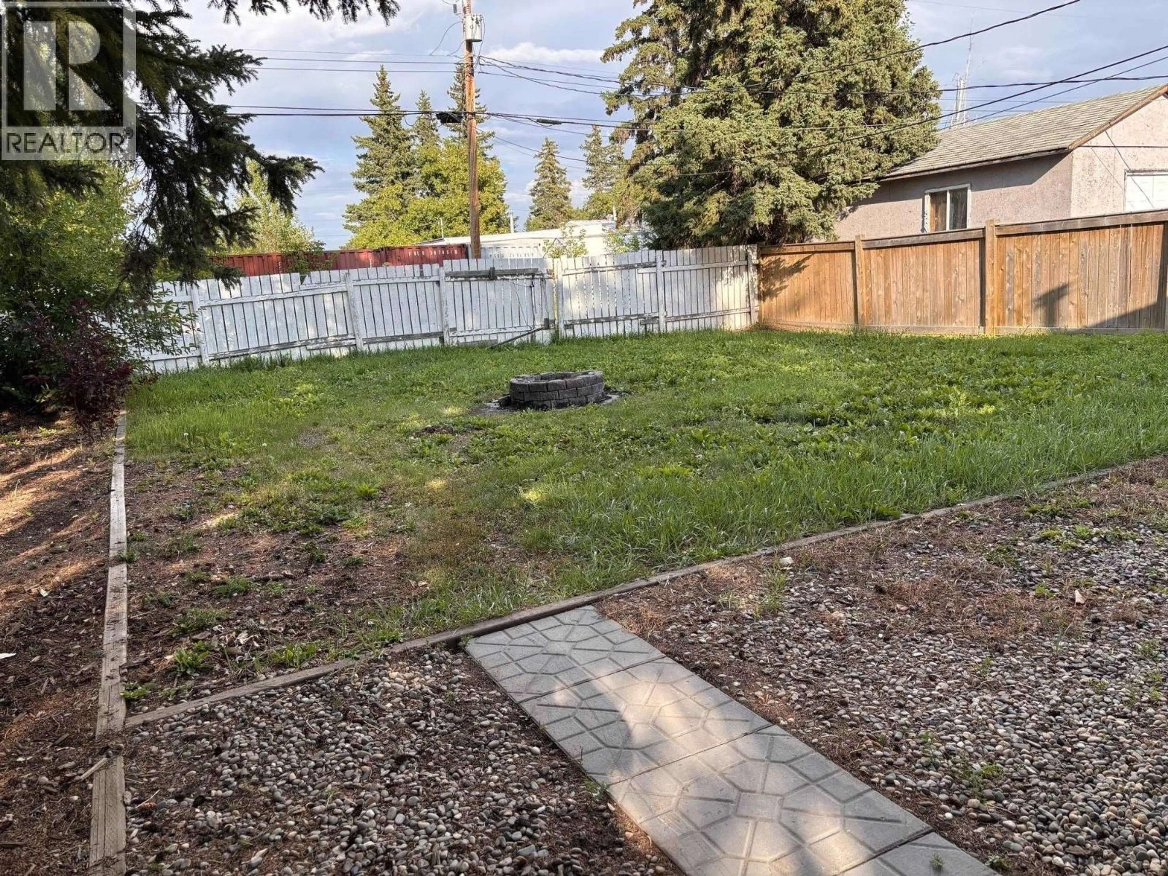 Patio, street for 10279 101 STREET, Taylor British Columbia V0C2K0