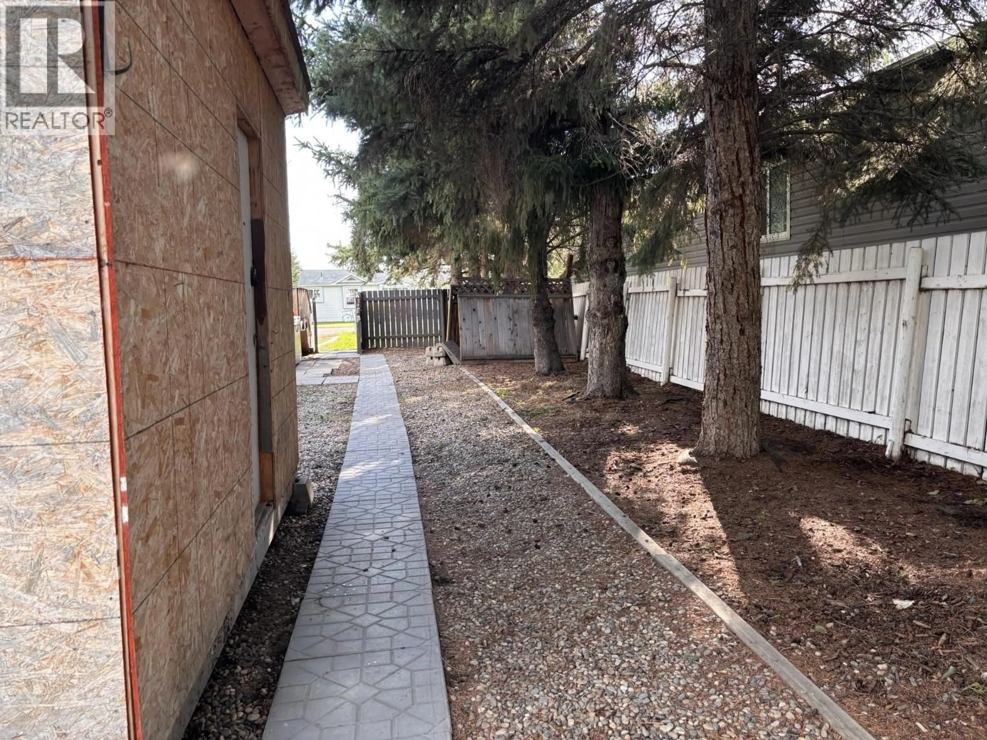 A pic from outside/outdoor area/front of a property/back of a property/a pic from drone, street for 10279 101 STREET, Taylor British Columbia V0C2K0