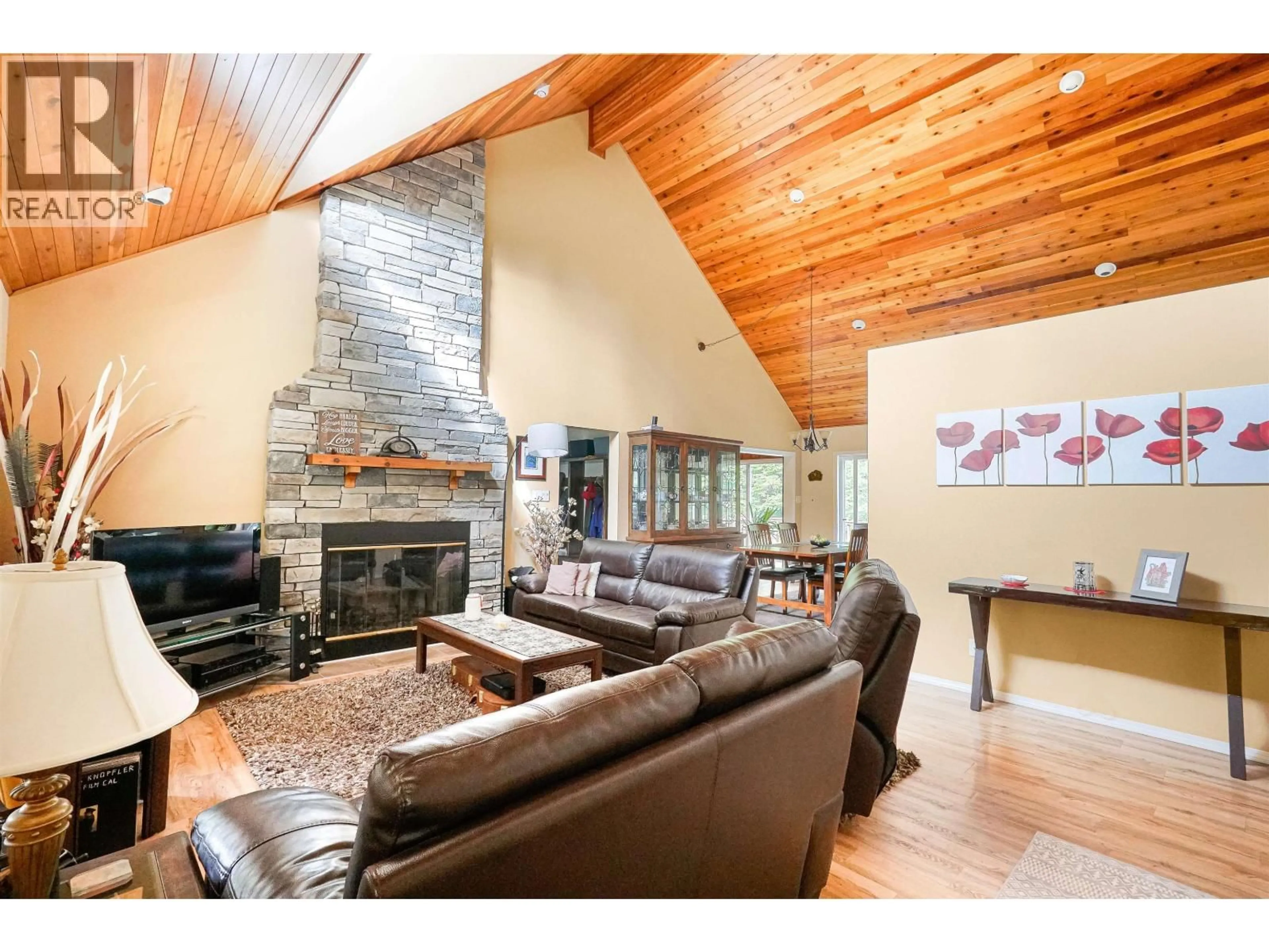 Living room with furniture, wood/laminate floor for 2926 WOESTE AVENUE, Terrace British Columbia V8G0G5