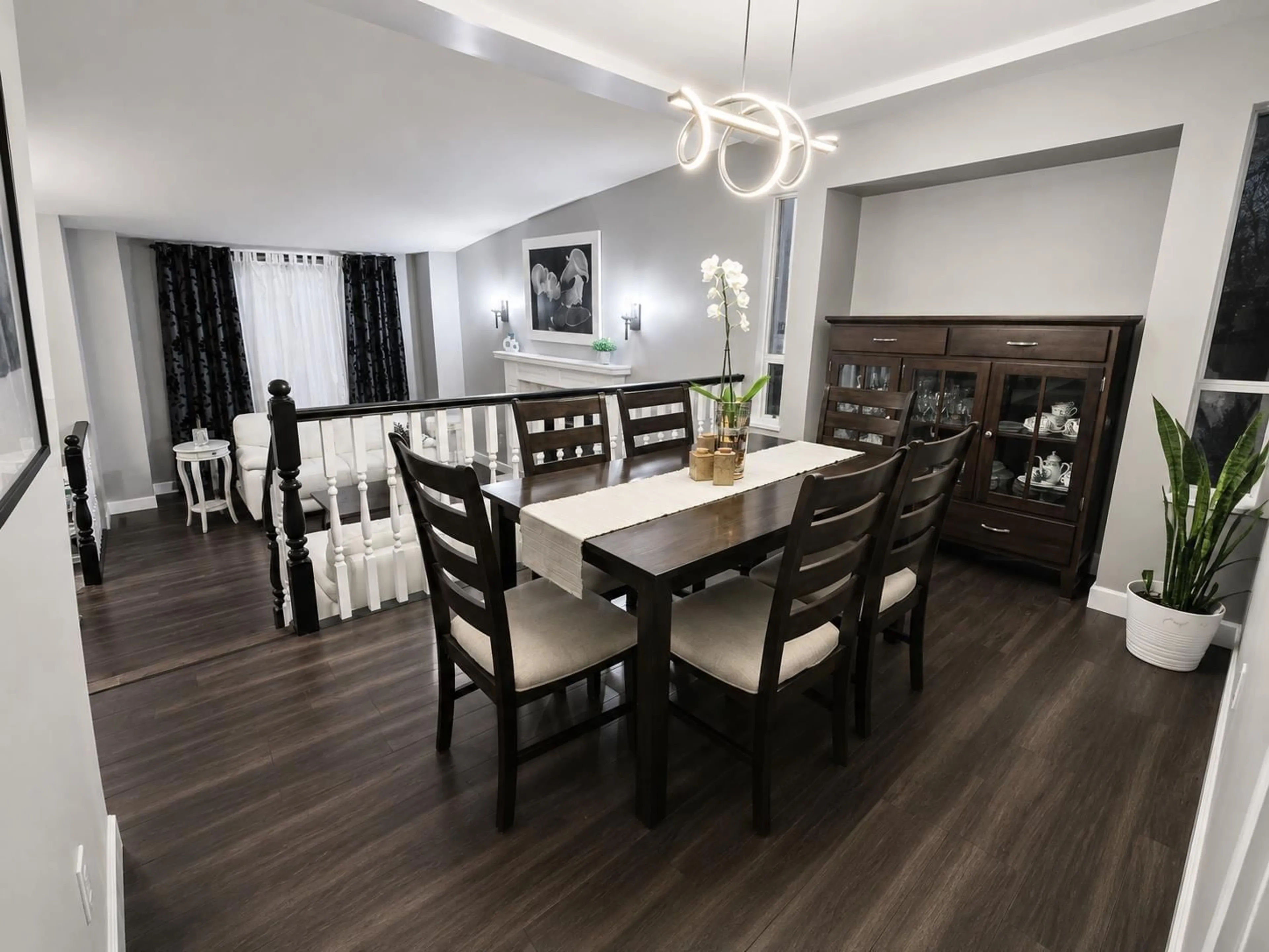 Dining room, wood/laminate floor for 14950 86A AVENUE, Surrey British Columbia V3S7E8