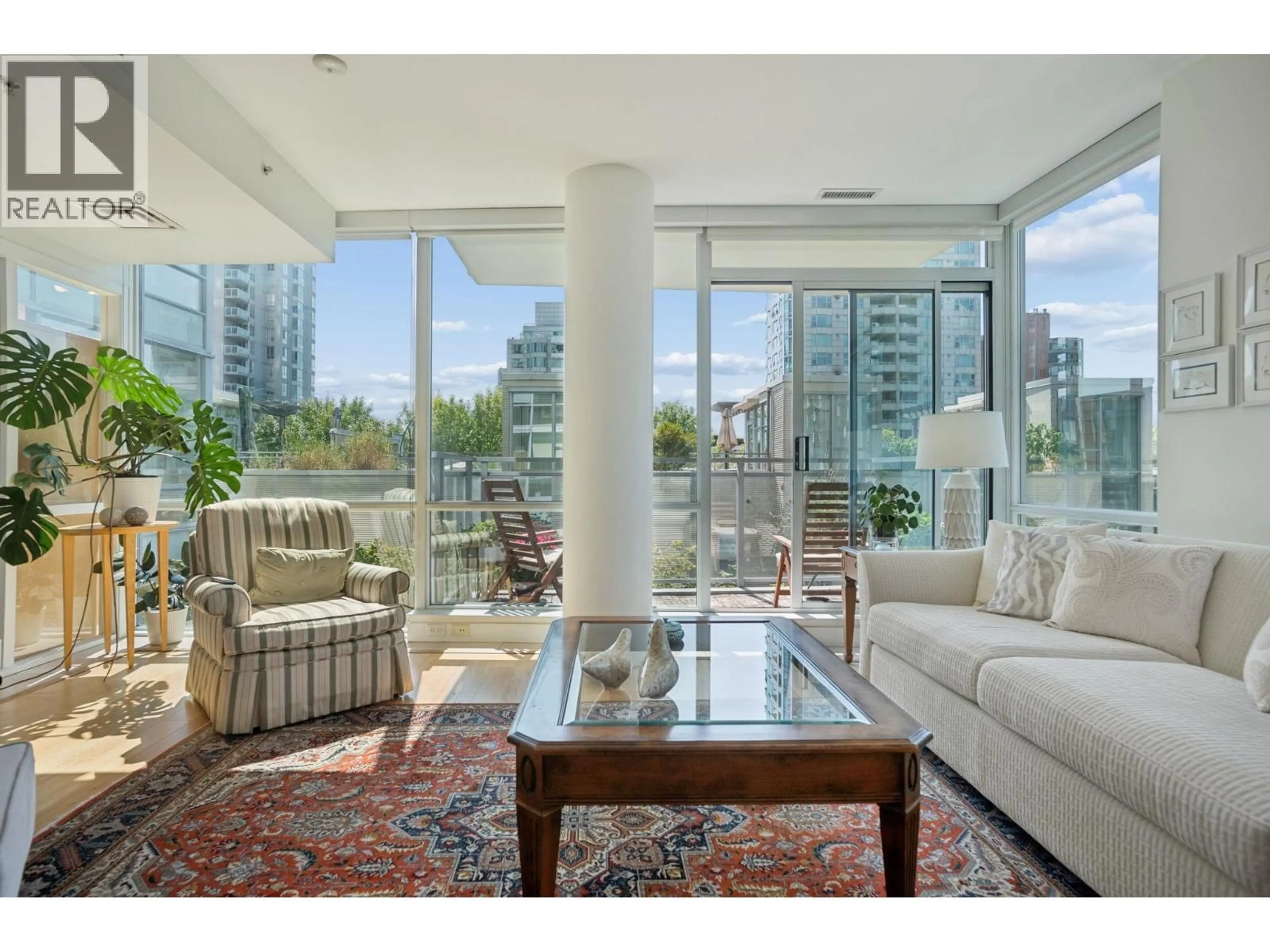 Living room with furniture, unknown for 405 - 1455 HOWE STREET, Vancouver British Columbia V6Z1C2