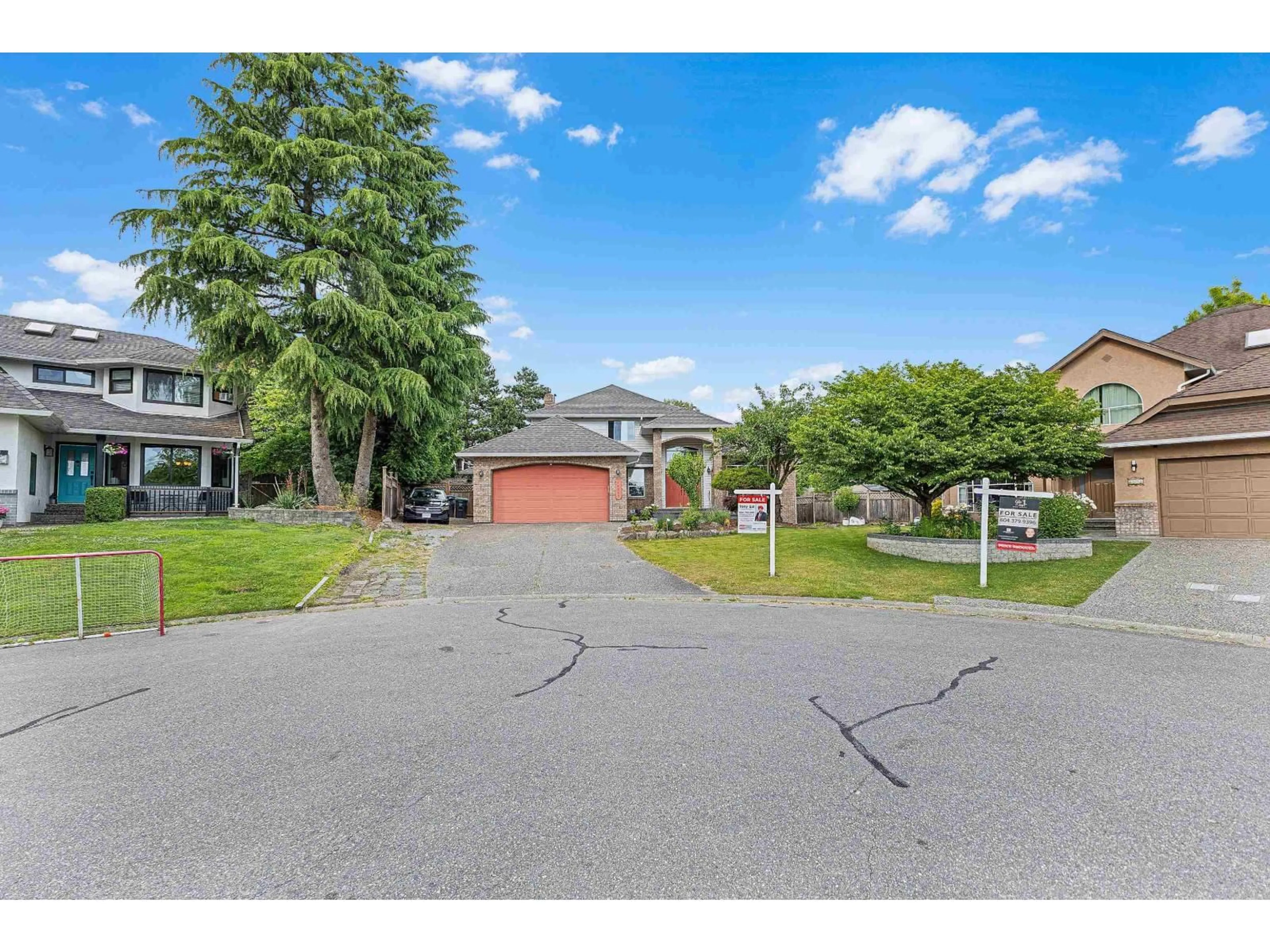 A pic from outside/outdoor area/front of a property/back of a property/a pic from drone, street for 14247 86 AVENUE, Surrey British Columbia V3W0S6