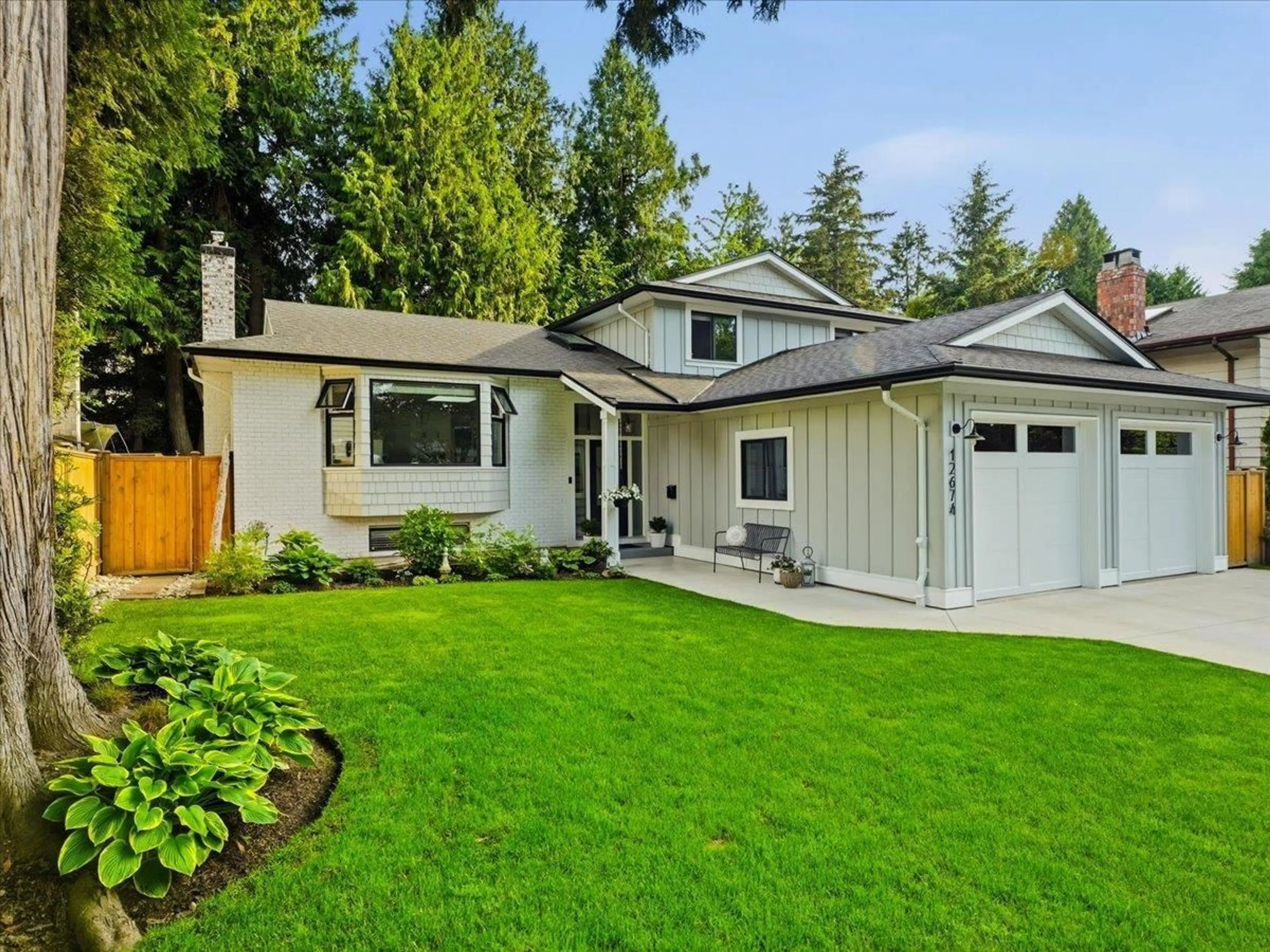 Home with vinyl exterior material, street for 12674 19 AVENUE, Surrey British Columbia V4A5T7