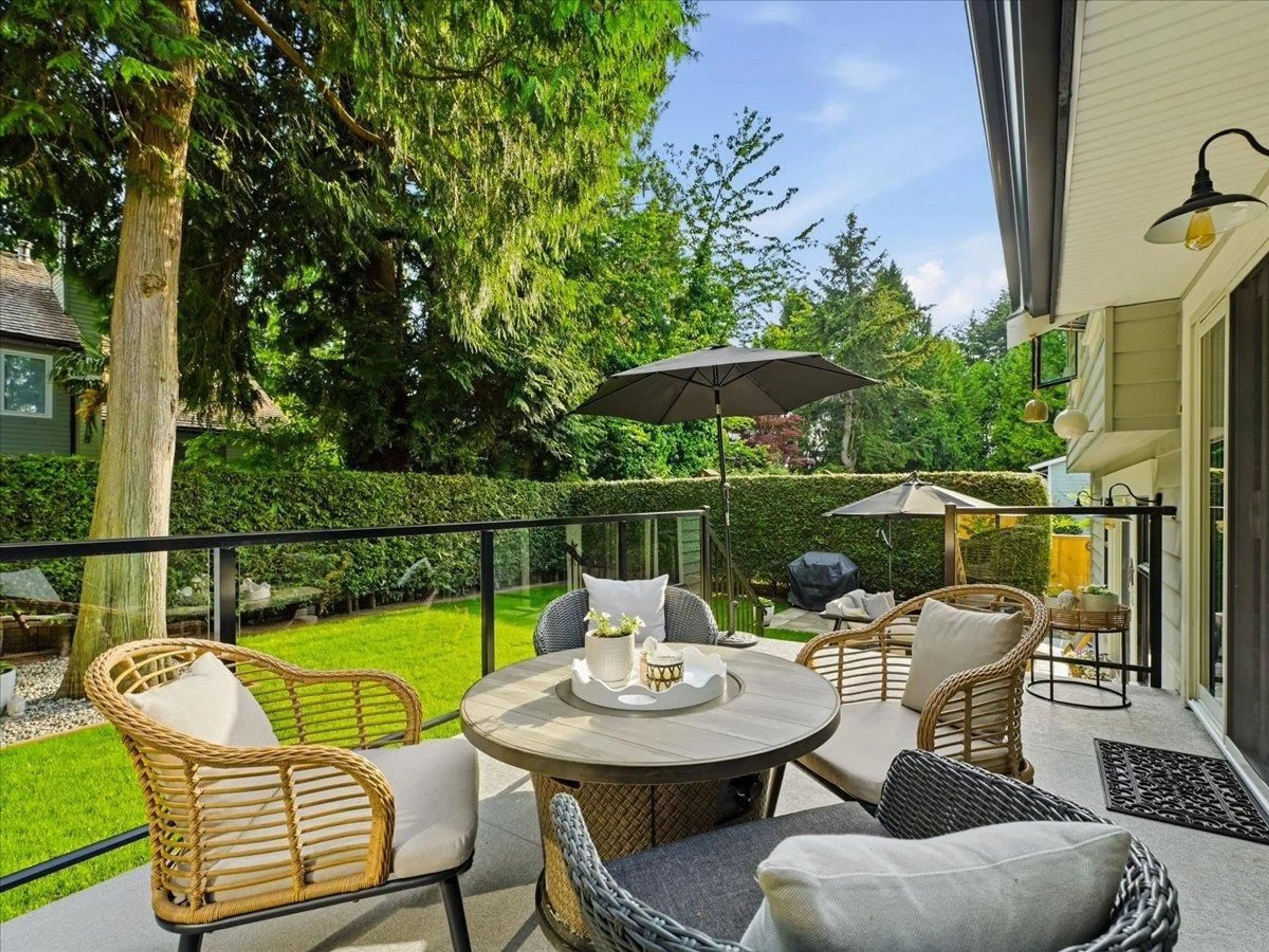 Patio, unknown for 12674 19 AVENUE, Surrey British Columbia V4A5T7