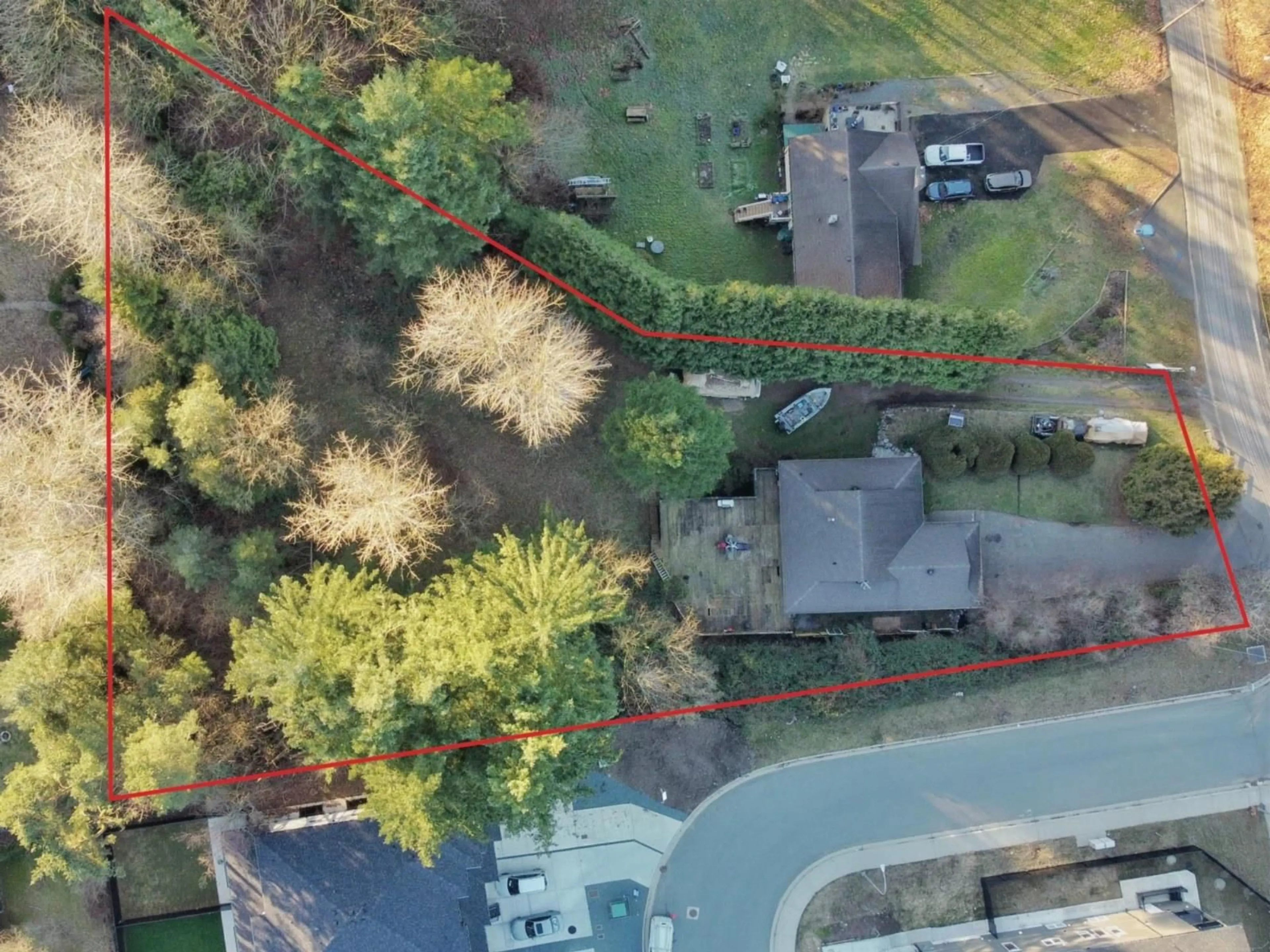 A pic from outside/outdoor area/front of a property/back of a property/a pic from drone, unknown for 32492 CHERRY AVENUE, Mission British Columbia V2V2T6