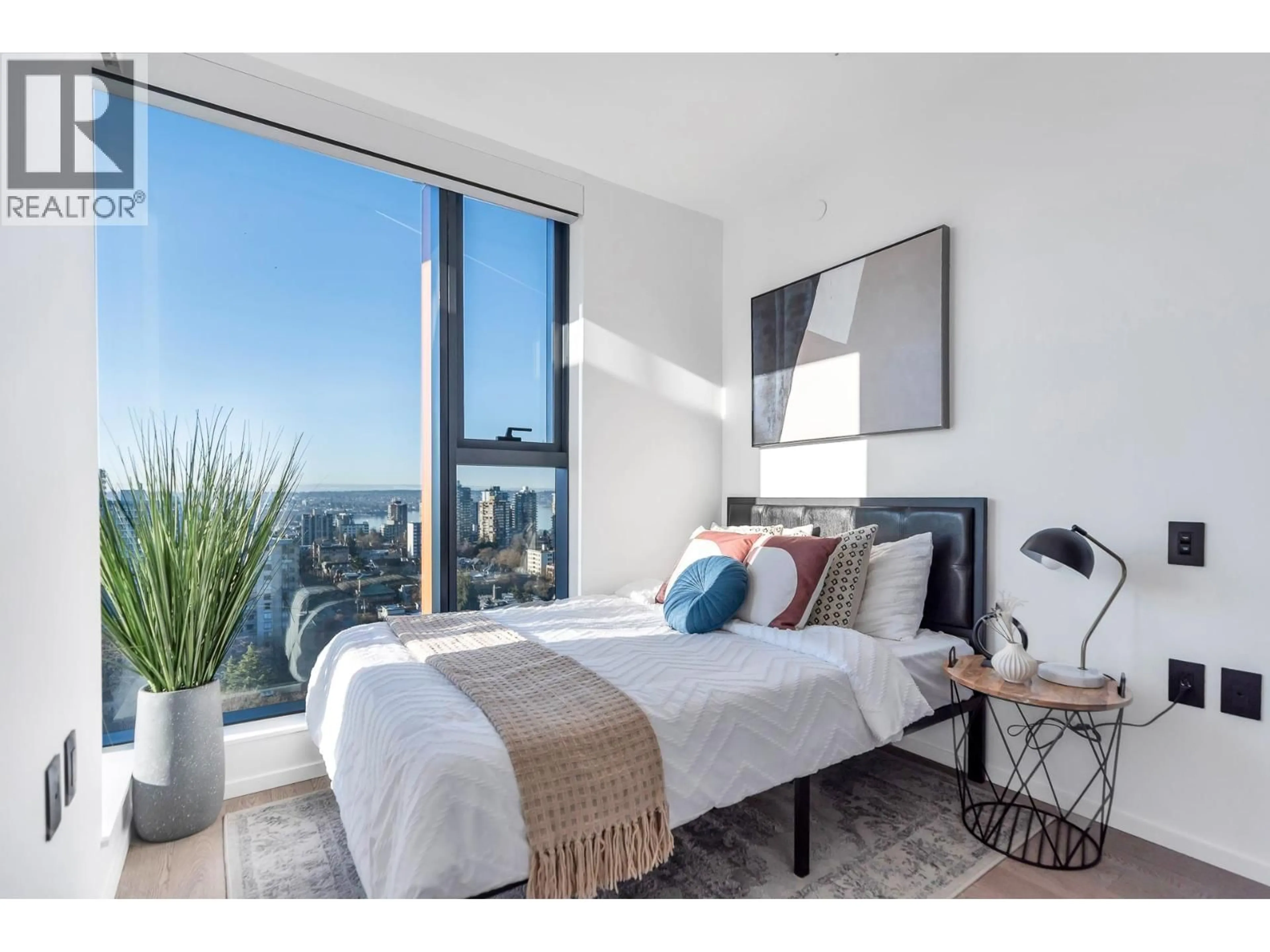 Bedroom with bed, unknown for 2304 - 1408 ROBSON STREET, Vancouver British Columbia V6G1B9
