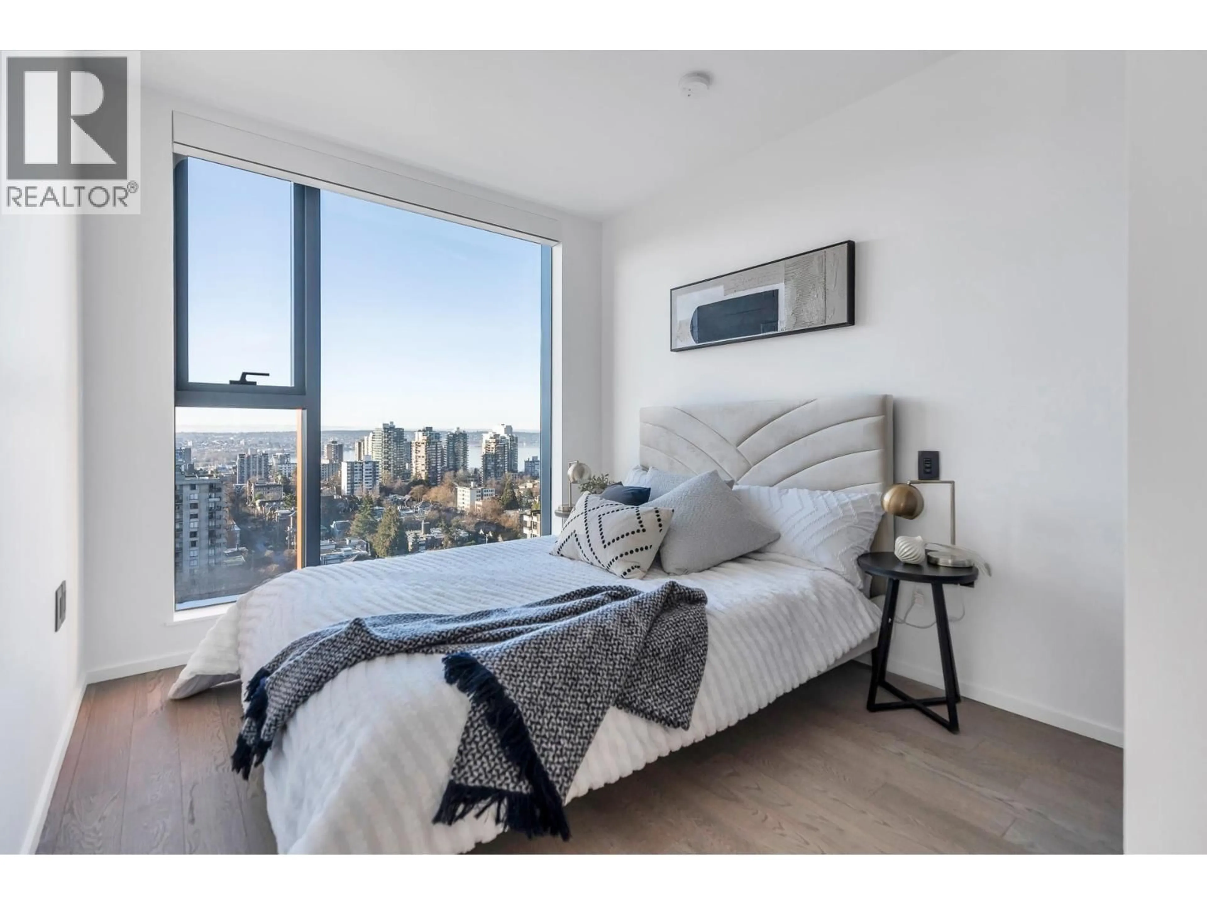 Bedroom with bed, wood/laminate floor for 2304 - 1408 ROBSON STREET, Vancouver British Columbia V6G1B9