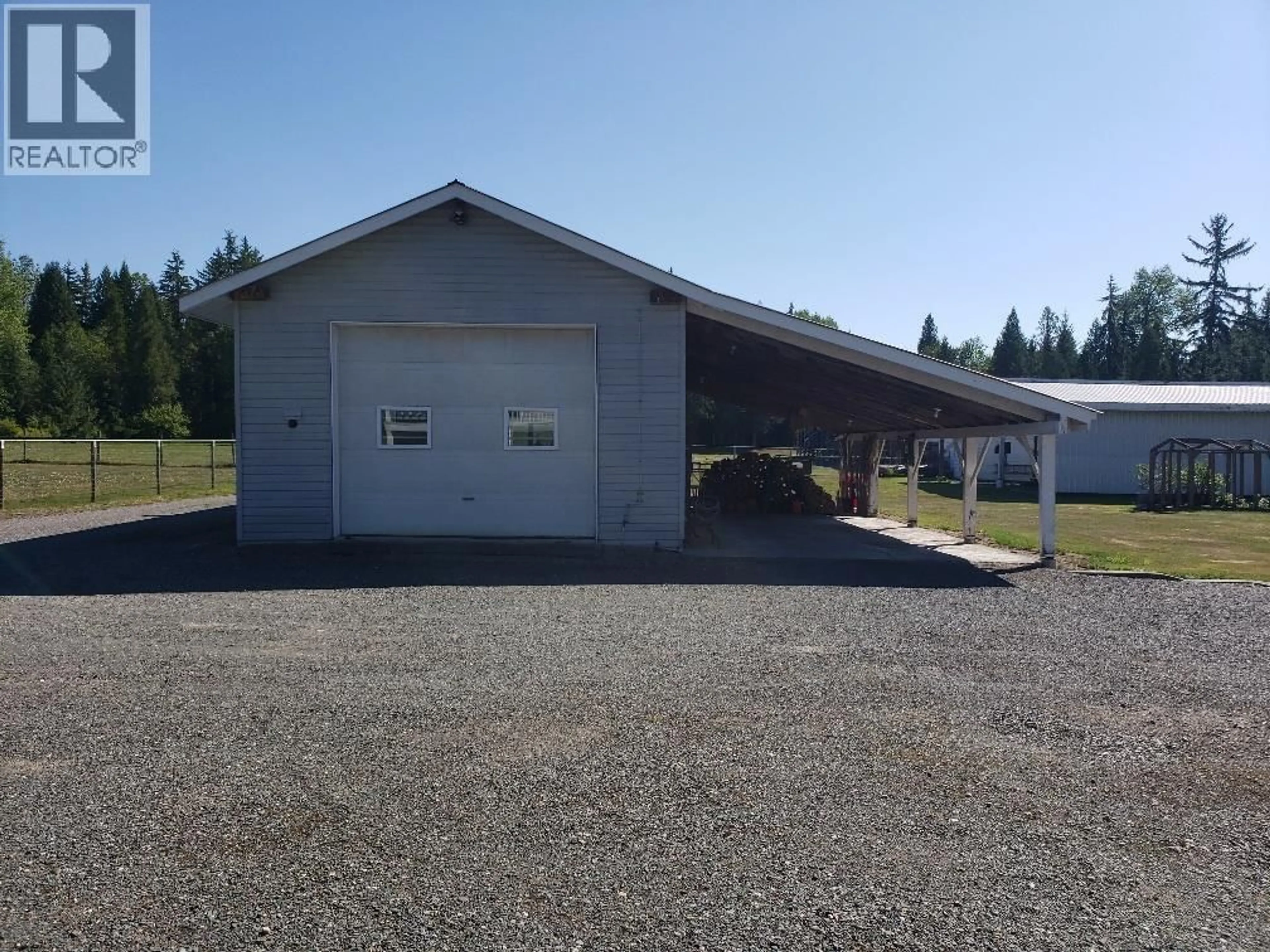 Indoor garage for 518 KALUM LAKE ROAD, Terrace British Columbia V8G0C1