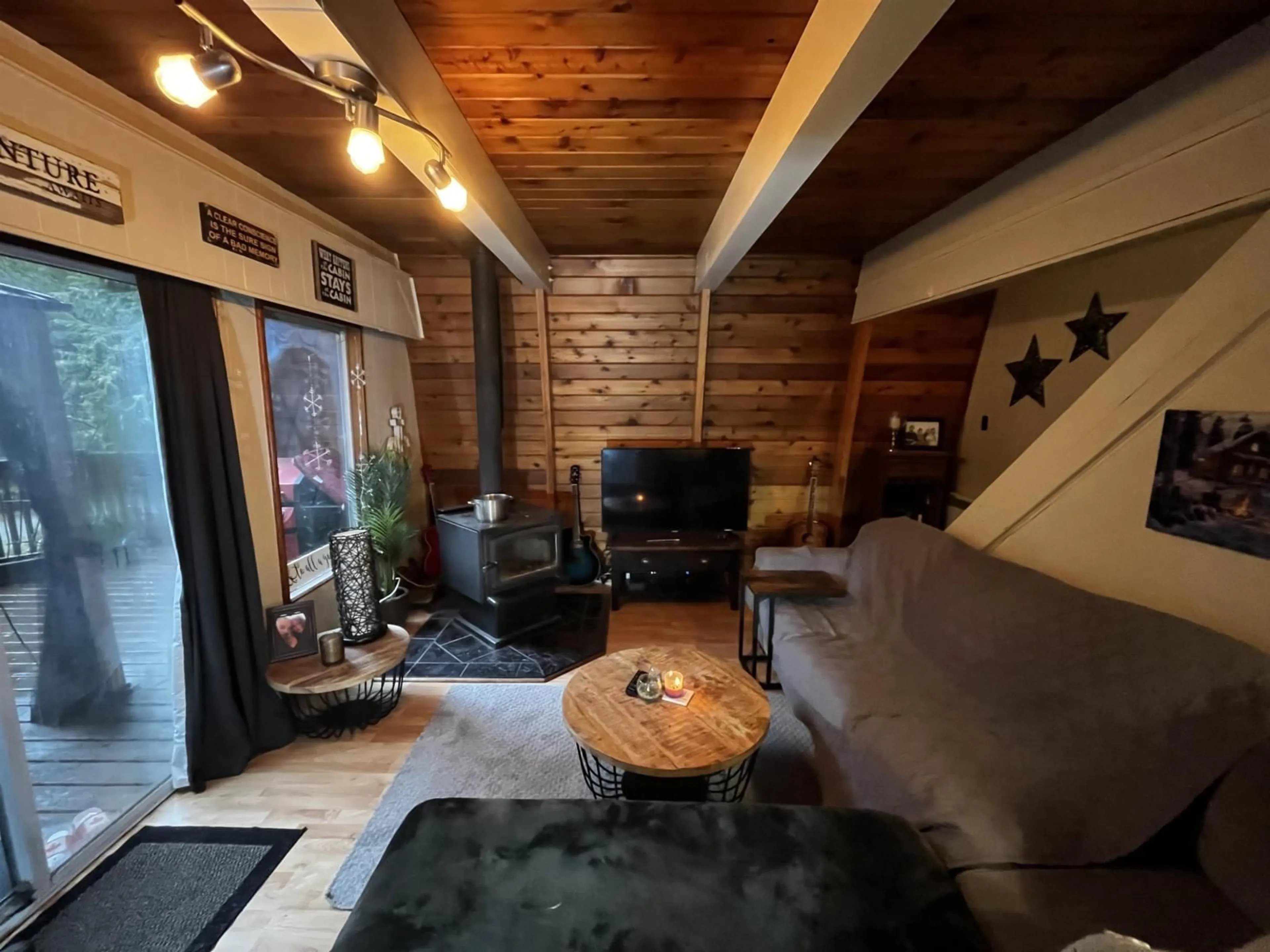 Living room with furniture, wood/laminate floor for 14371 ALPINE BOULEVARD, Sunshine Valley British Columbia V0X1L5