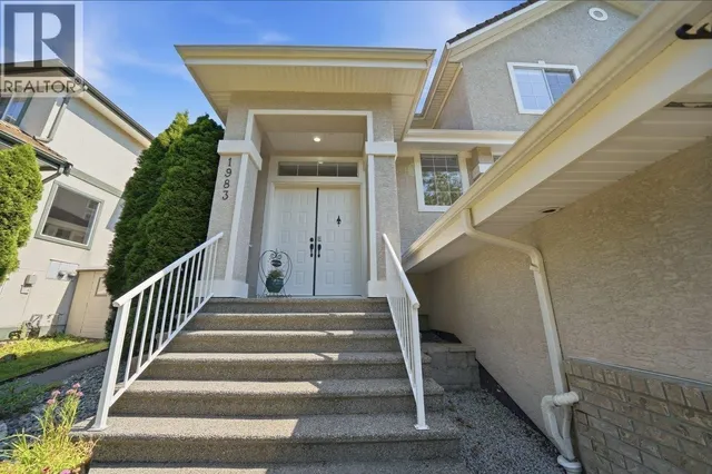1983 PARKWAY BOULEVARD, Coquitlam 2