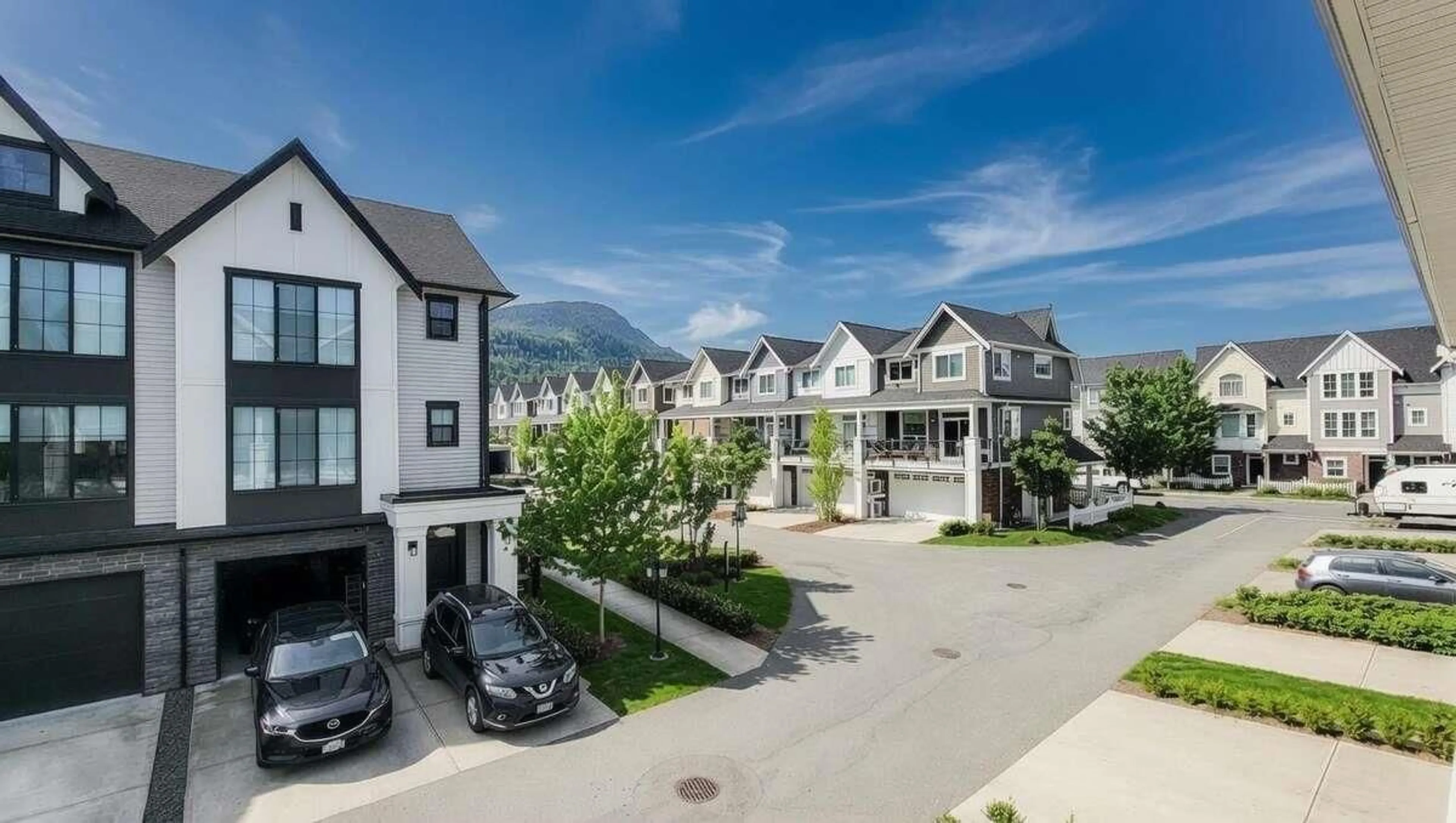 A pic from outside/outdoor area/front of a property/back of a property/a pic from drone, mountain view for 44486 SHERRY DRIVE, Chilliwack British Columbia V2R0R6