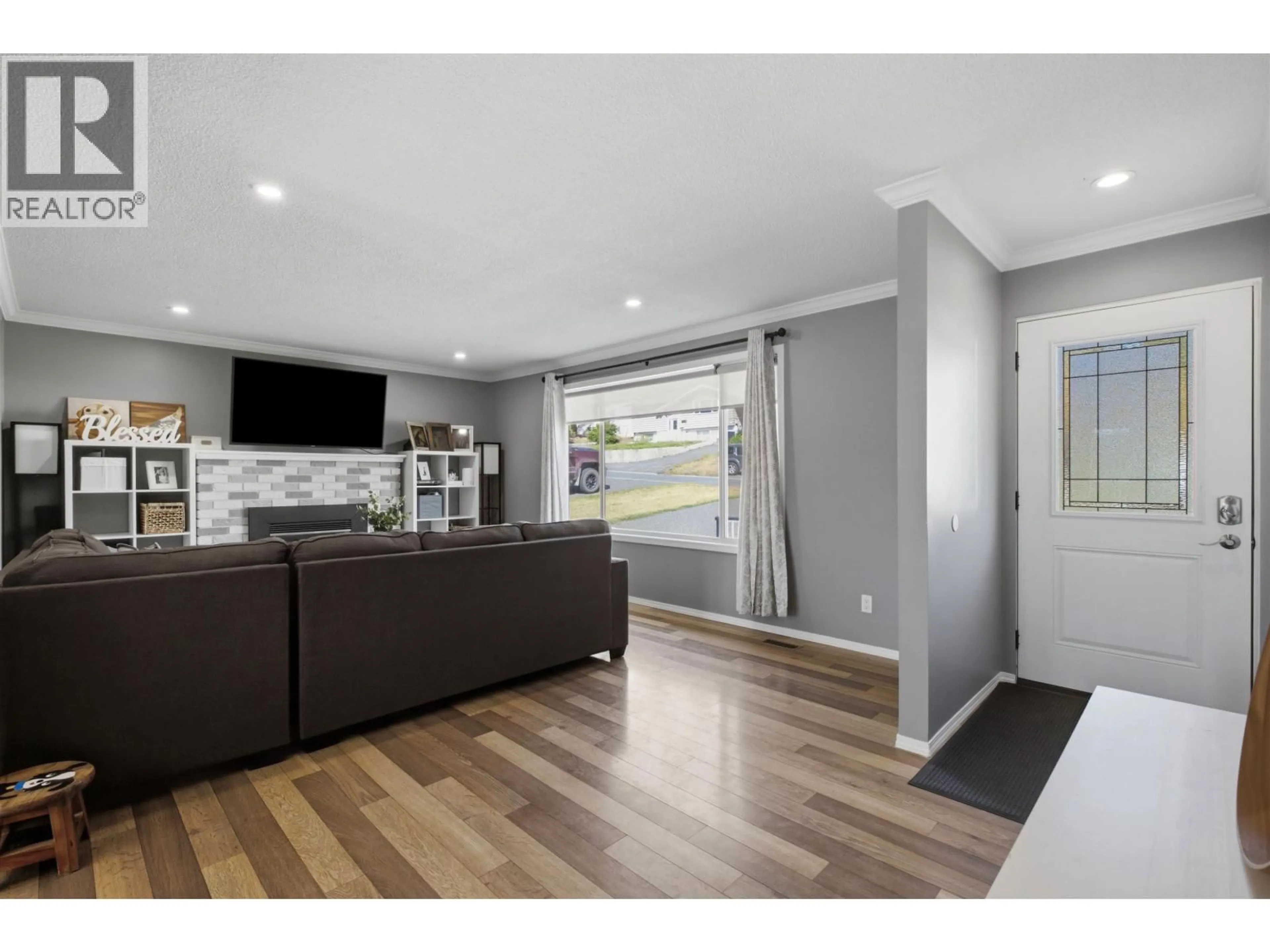 Open concept kitchen, unknown for 725 4TH AVENUE, Williams Lake British Columbia V2G2E8