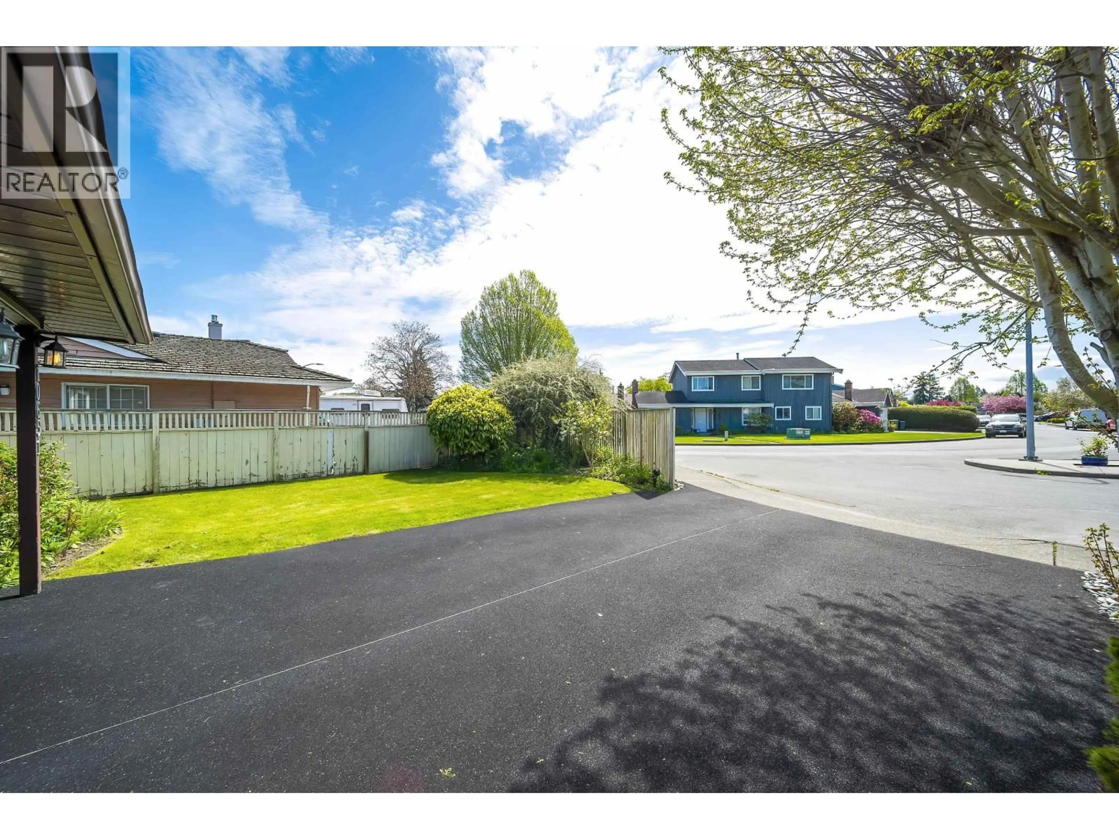 A pic from outside/outdoor area/front of a property/back of a property/a pic from drone, street for 10651 CANSO CRESCENT, Richmond British Columbia V7E5B6
