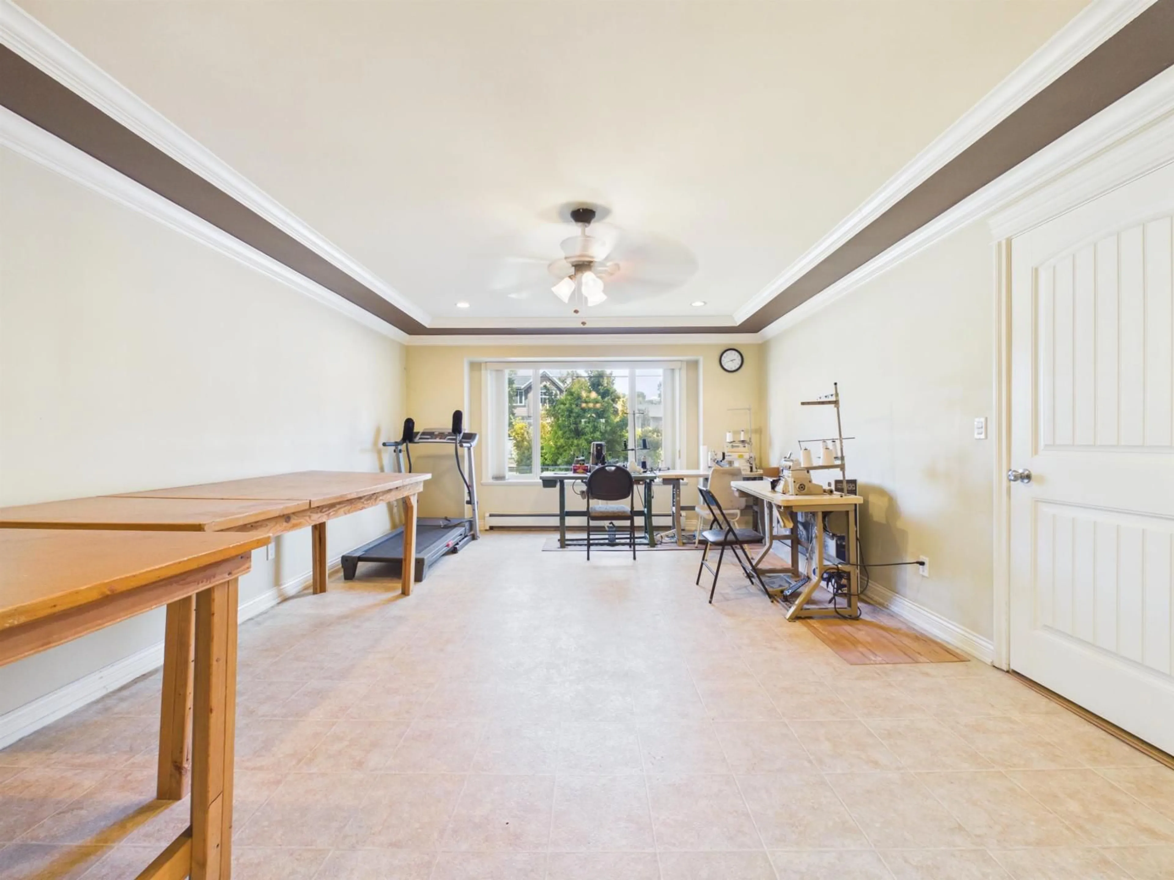 A pic of a room for 8690 E TULSY CRESCENT, Surrey British Columbia V3W7A4