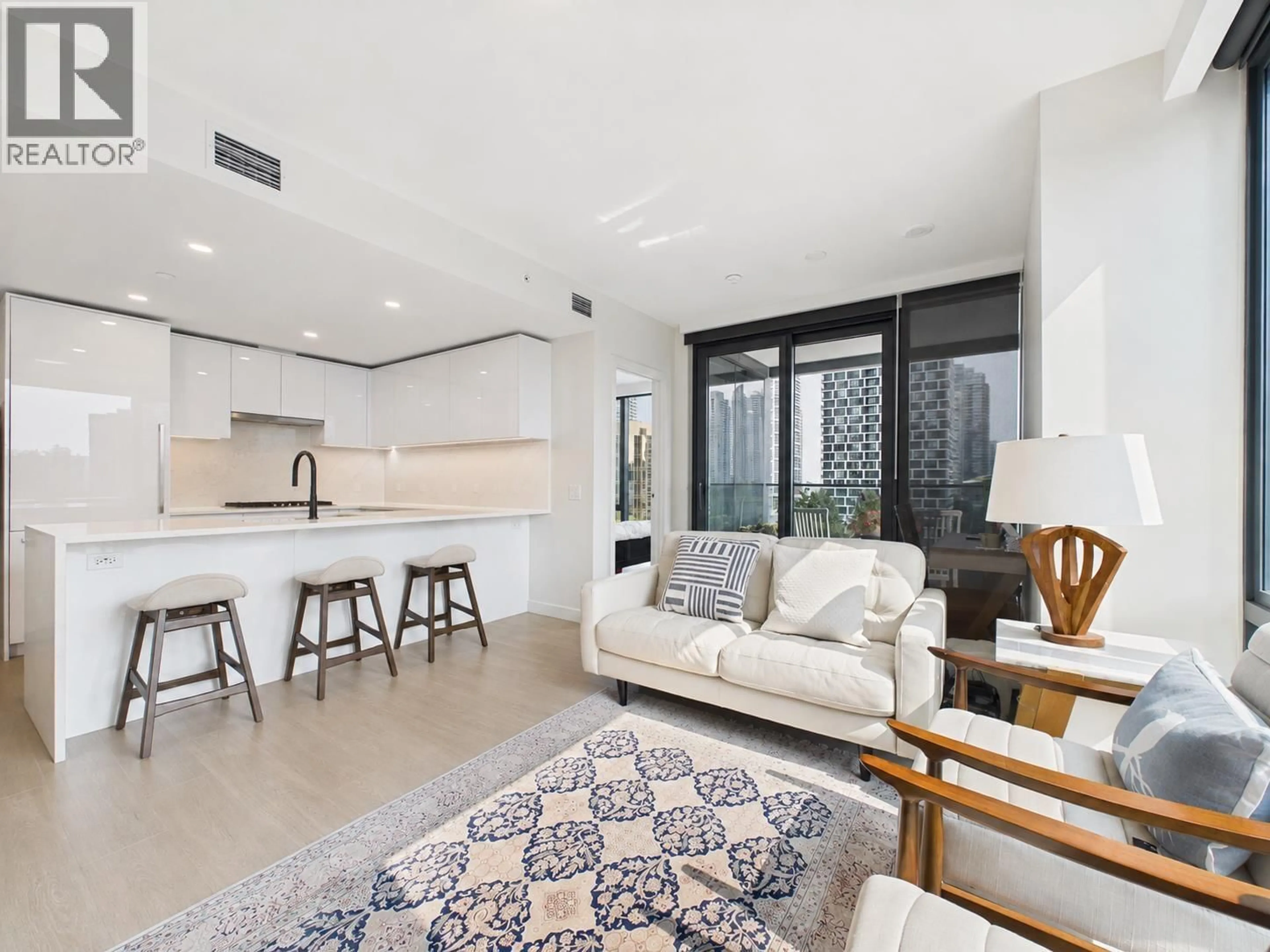 Open concept kitchen, unknown for 602 - 5987 WILSON AVENUE, Burnaby British Columbia V5H0L7