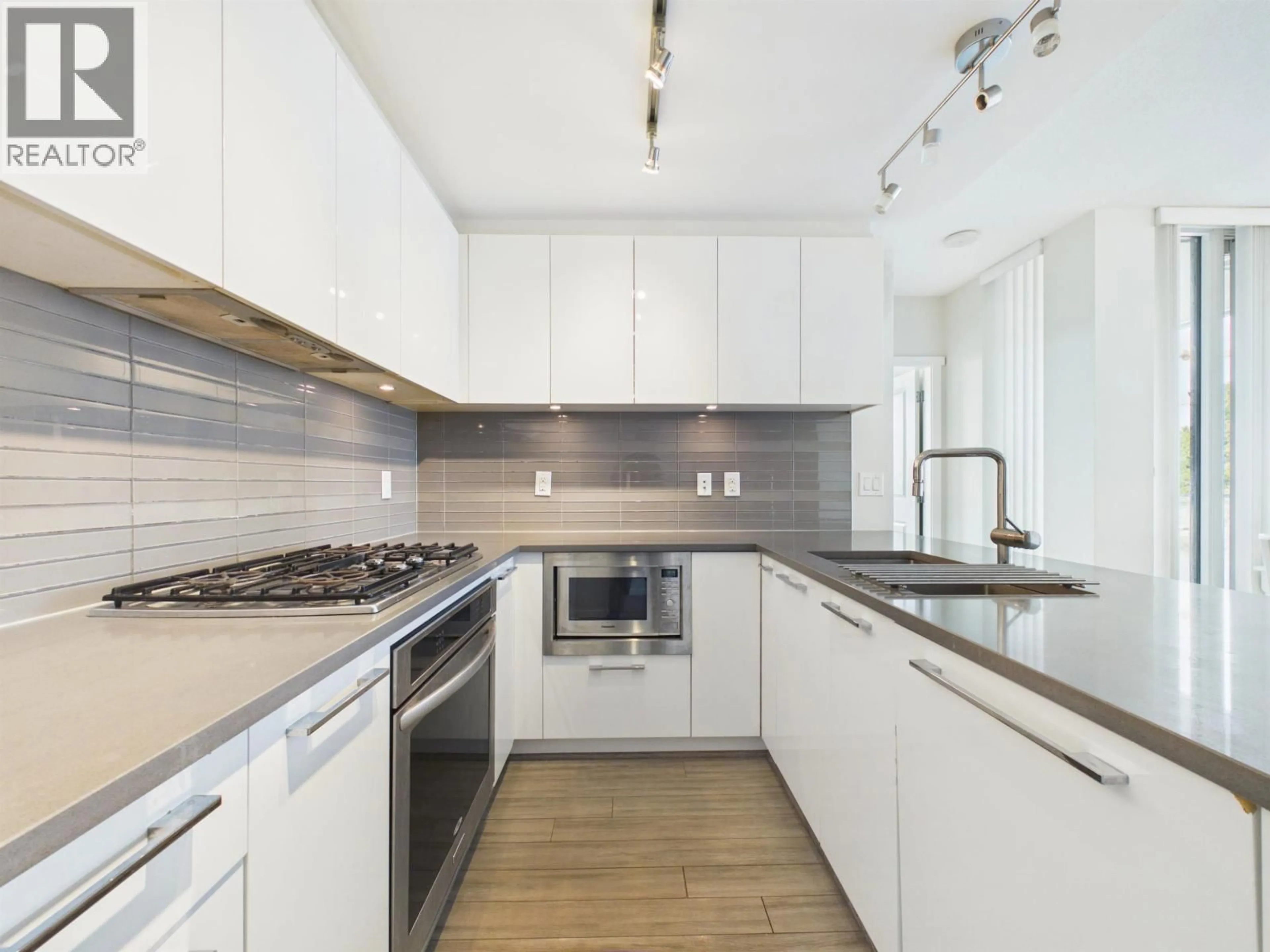 Unknown for 505 - 6658 DOW AVENUE, Burnaby British Columbia V5H0C7