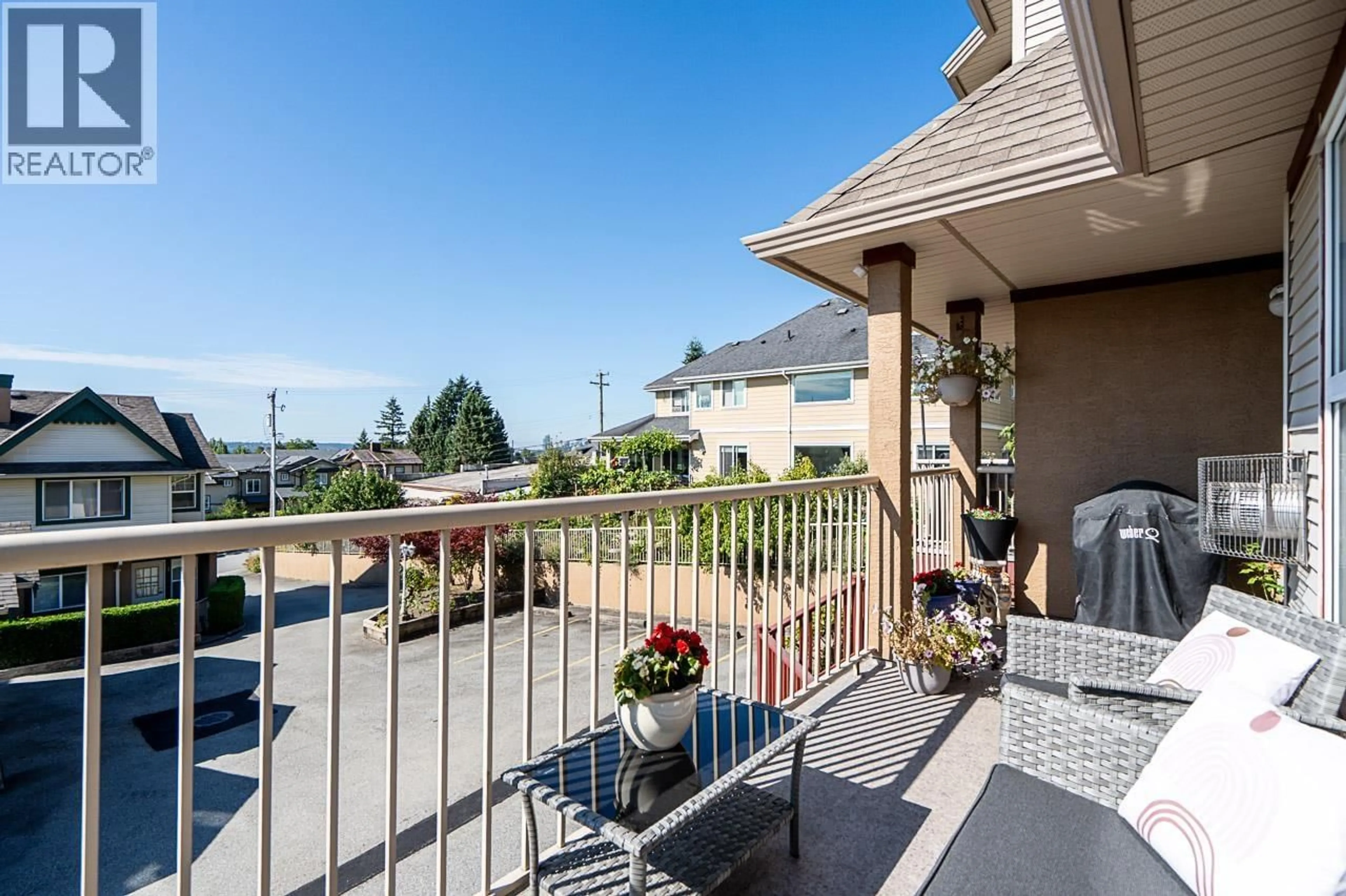 Patio, unknown for 2 - 1130 HACHEY AVENUE, Coquitlam British Columbia V3K2H4