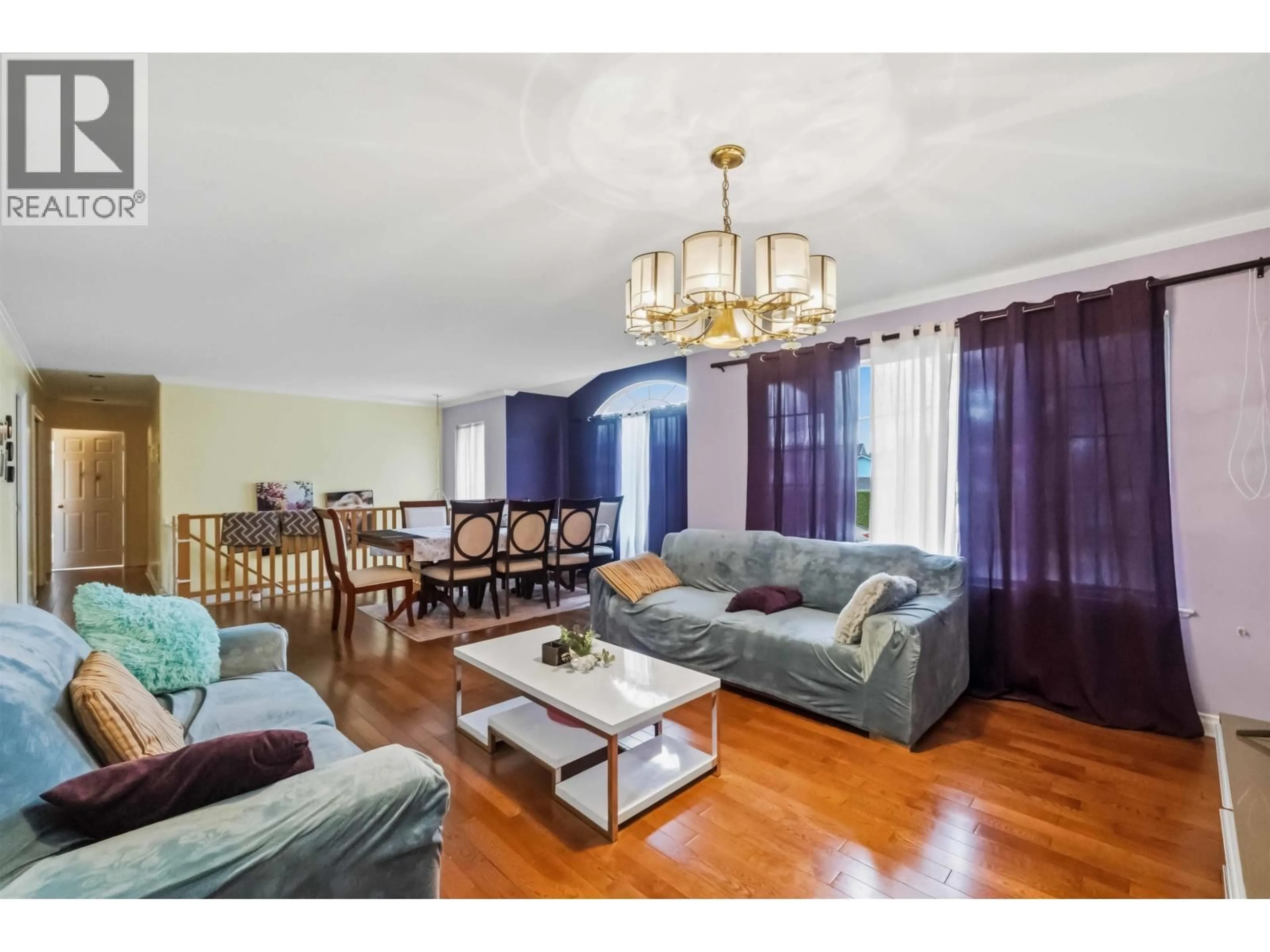 Living room with furniture, wood/laminate floor for 11936 236 STREET, Maple Ridge British Columbia V4R2G2