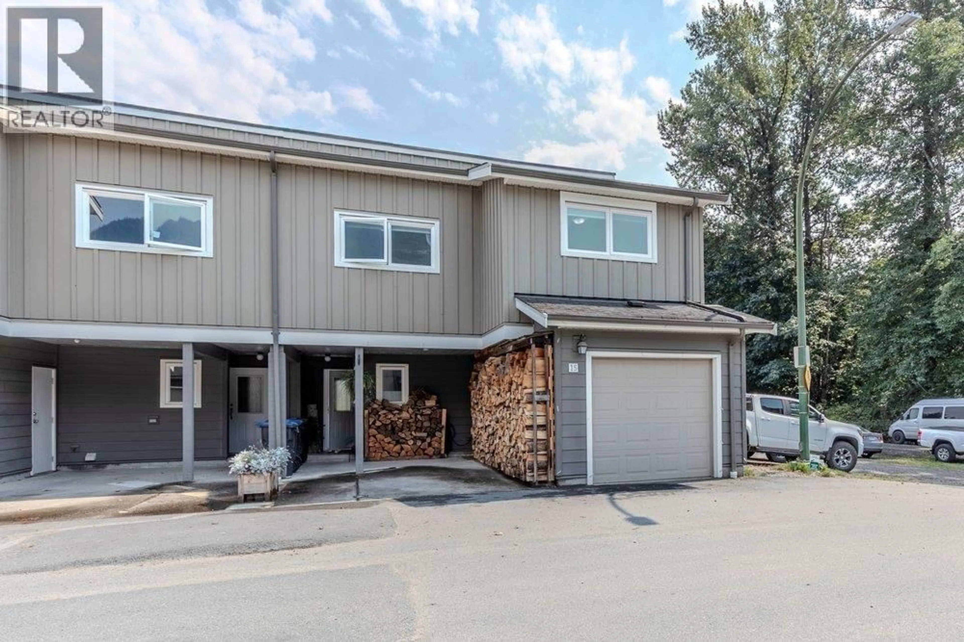 Home with brick exterior material, street for 15 - 39752 GOVERNMENT ROAD, Squamish British Columbia V8B0G3