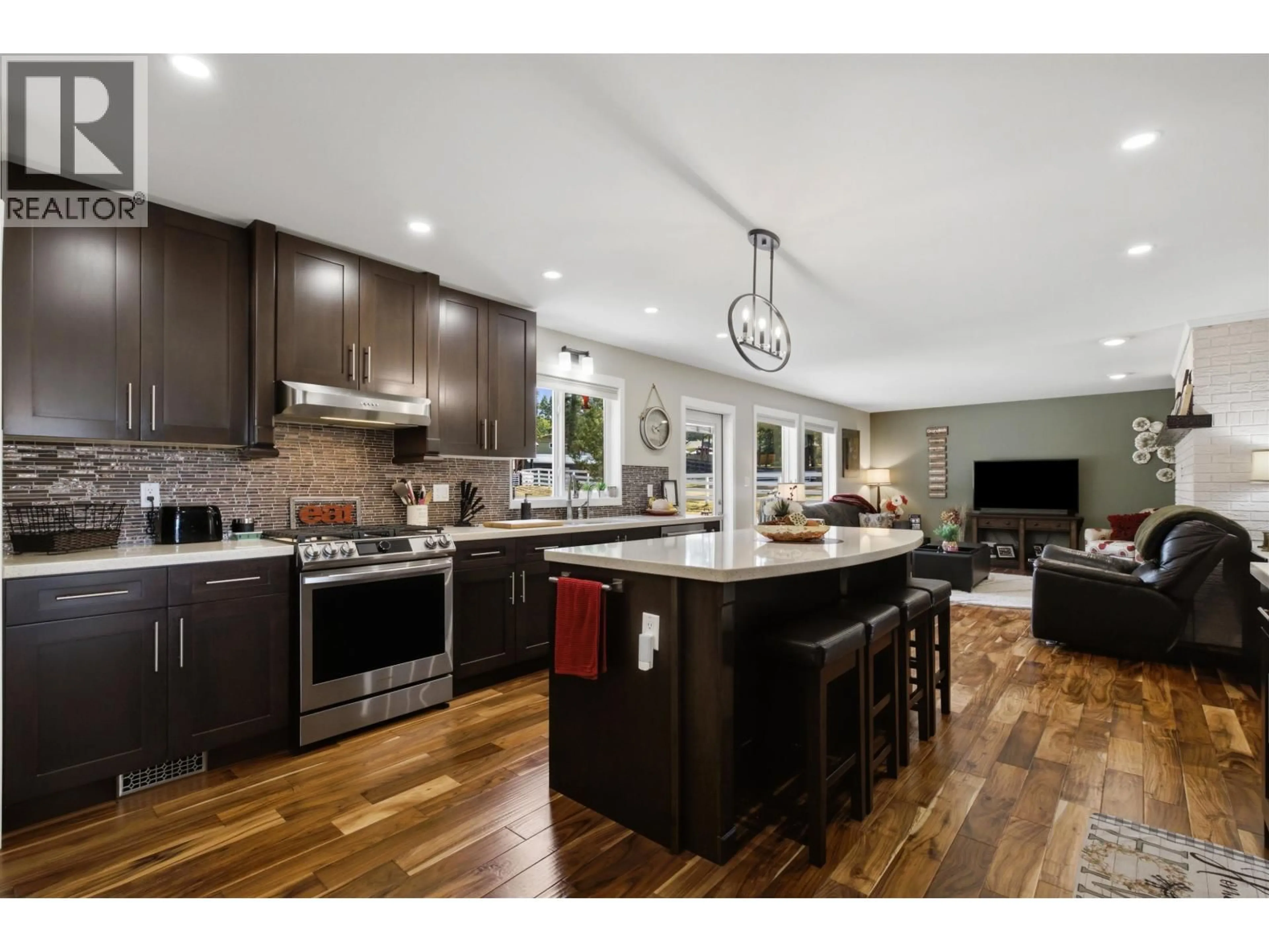 Open concept kitchen, unknown for 511 TAMARACK ROAD, Williams Lake British Columbia V2G4J2
