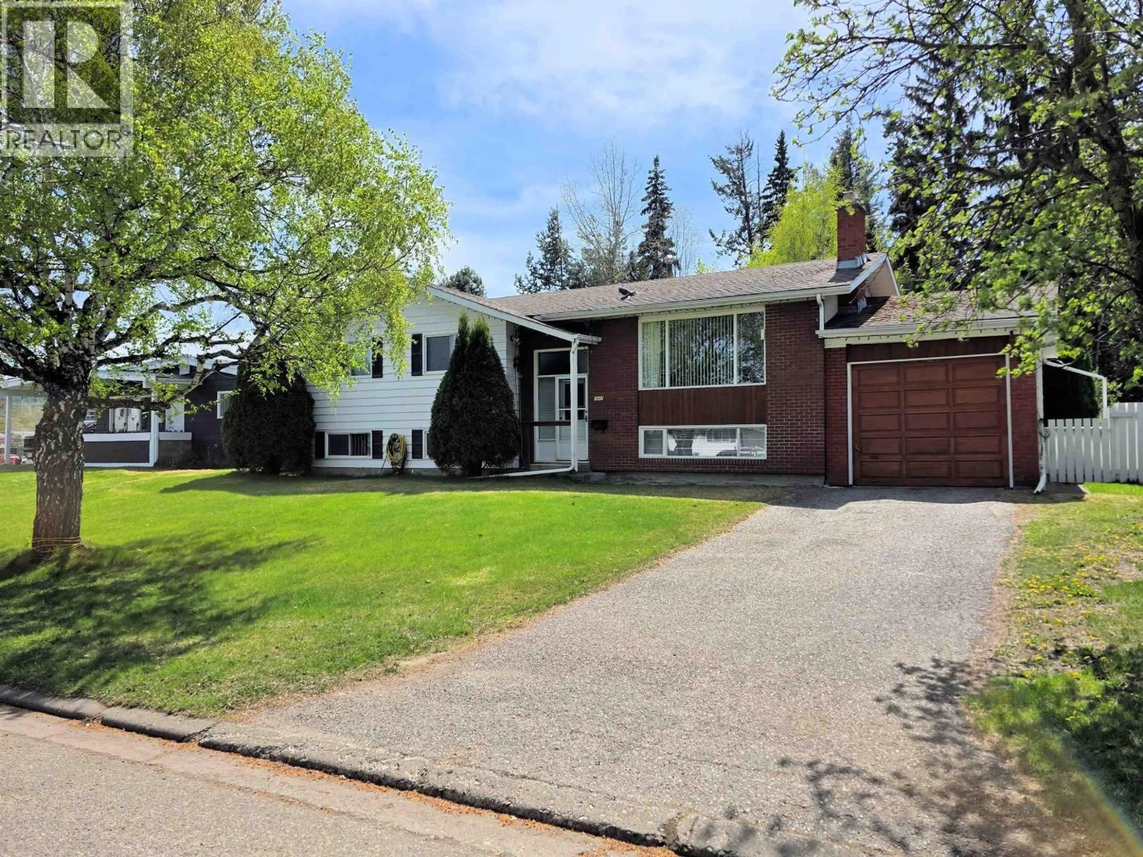 Home with vinyl exterior material, street for 2697 ABBOTT CRESCENT, Prince George British Columbia V2L2X6
