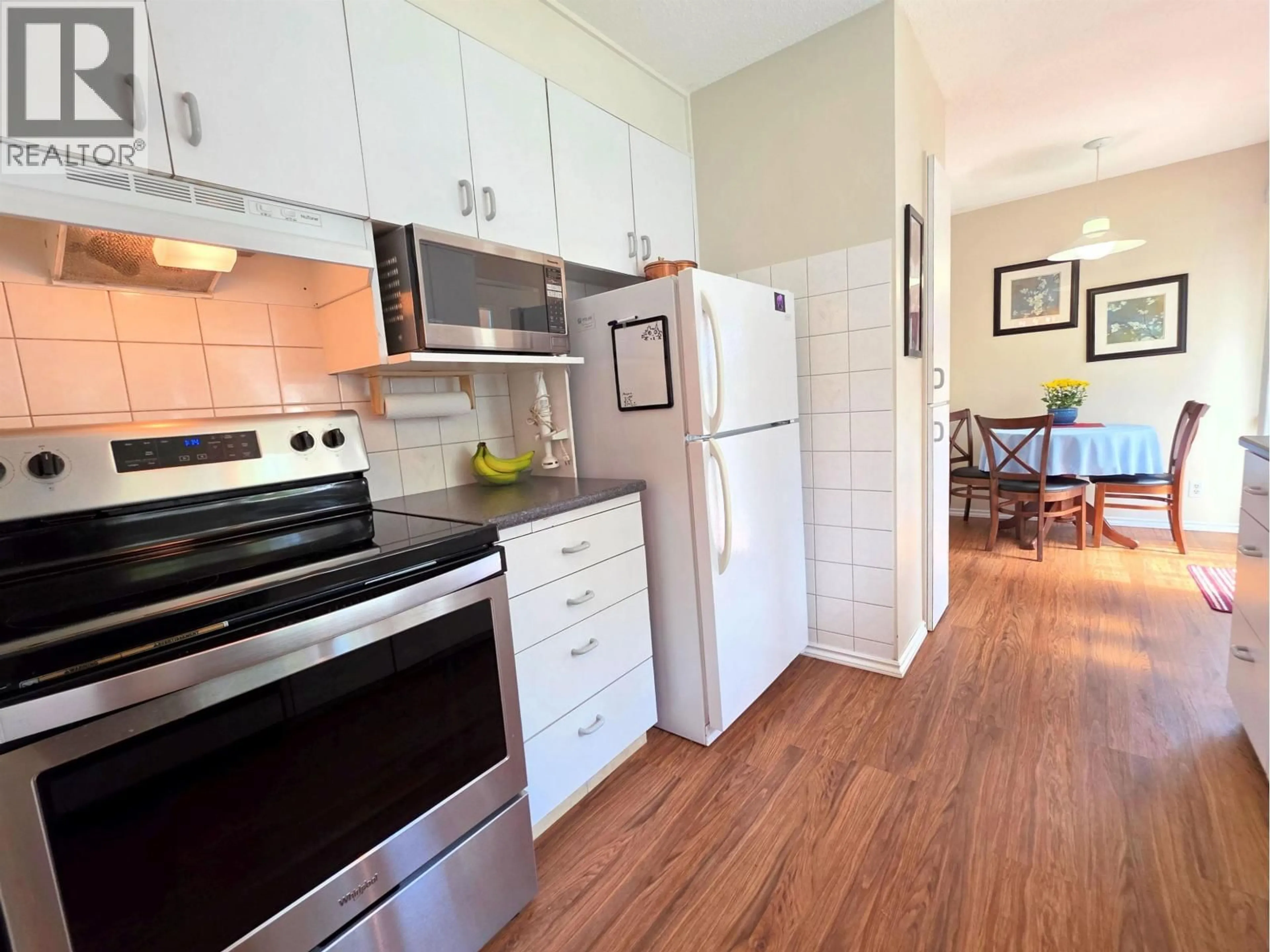 Standard kitchen, wood/laminate floor for 2697 ABBOTT CRESCENT, Prince George British Columbia V2L2X6