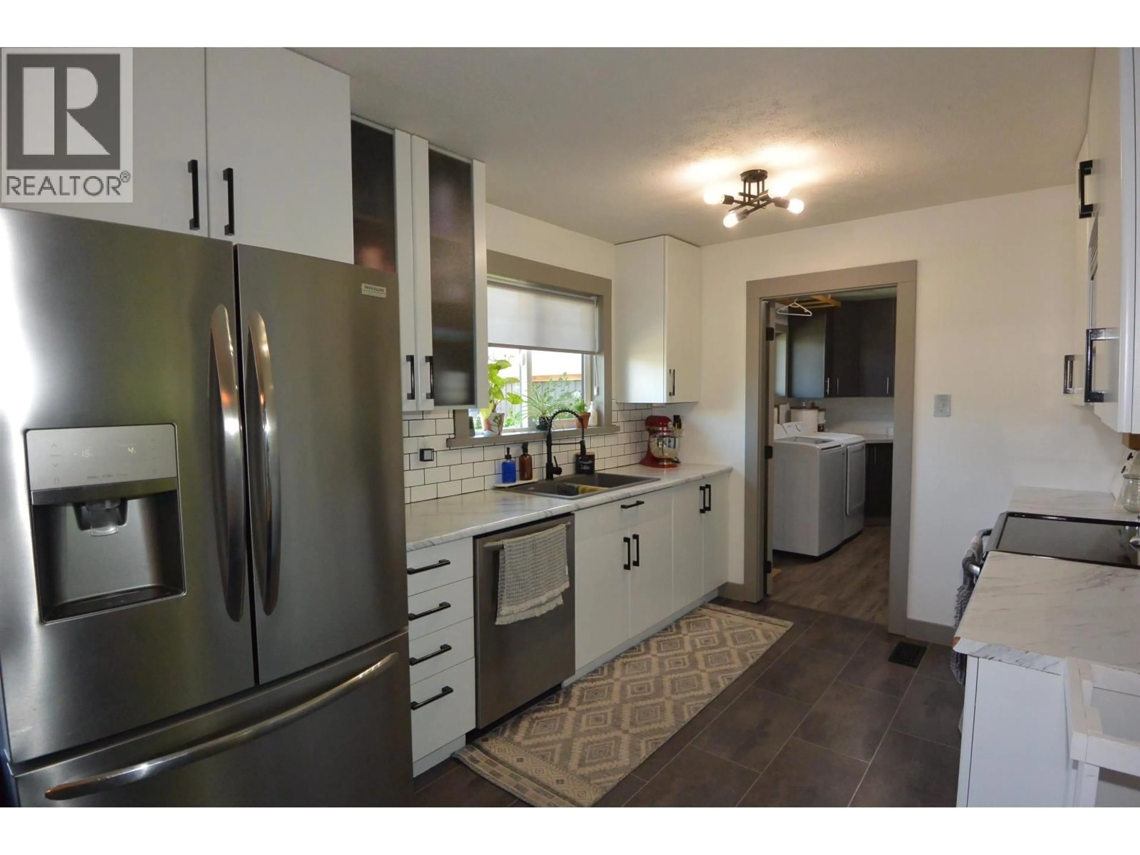 Open concept kitchen, unknown for 3457 15TH STREET, Houston British Columbia V0J1Z0