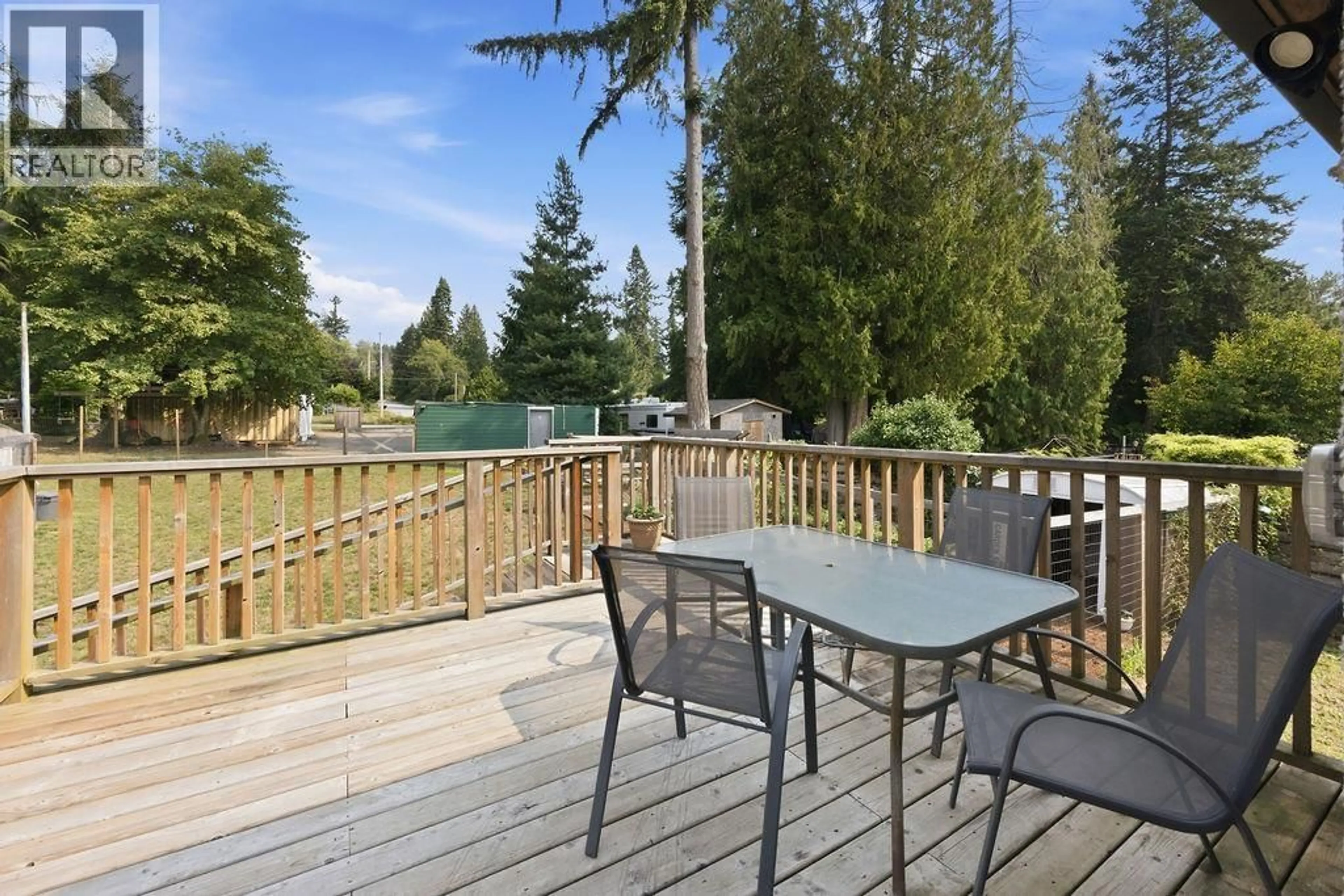 Patio, unknown for 1022 ROSAMUND ROAD, Gibsons British Columbia V0N1V3