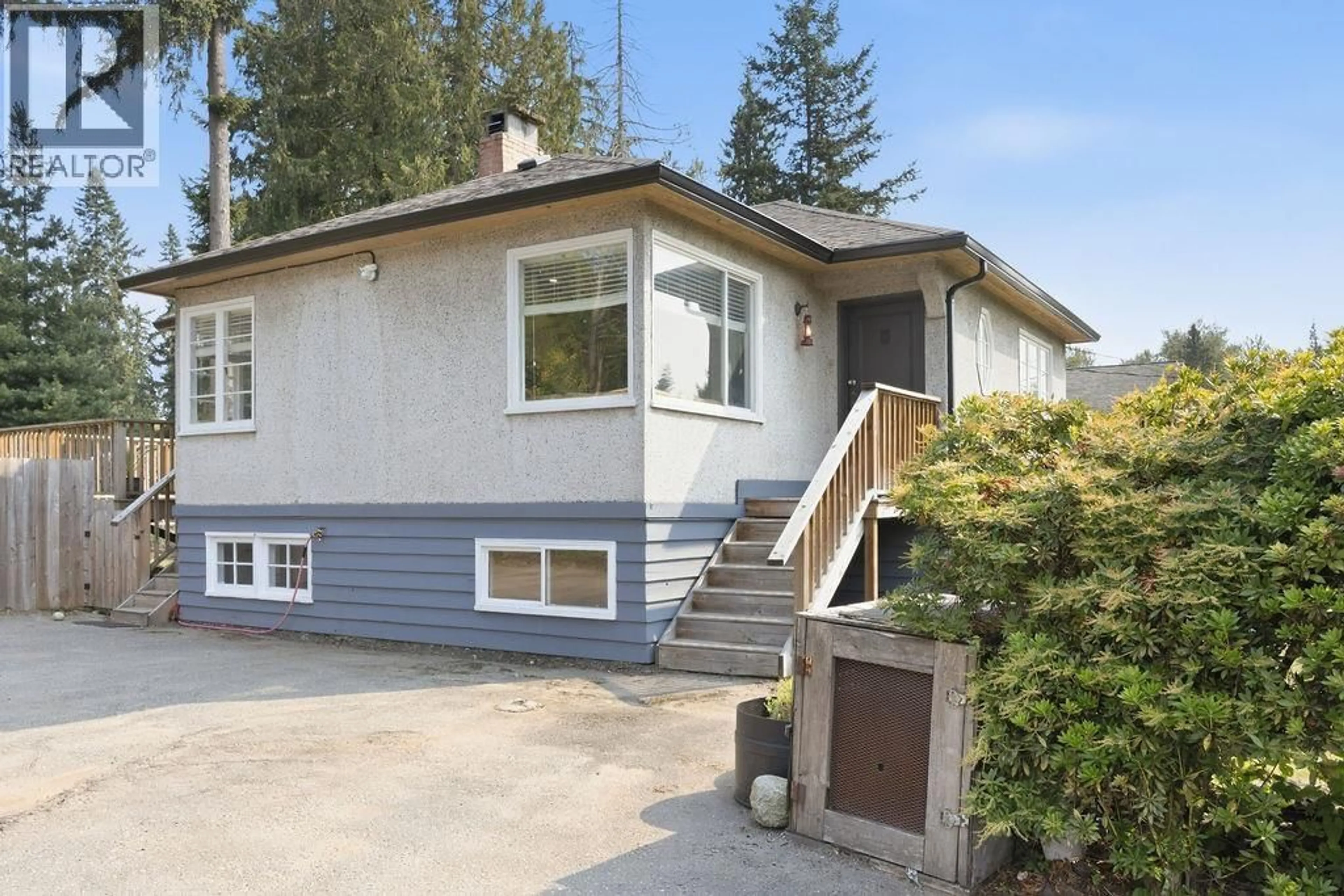 Home with vinyl exterior material, street for 1022 ROSAMUND ROAD, Gibsons British Columbia V0N1V3