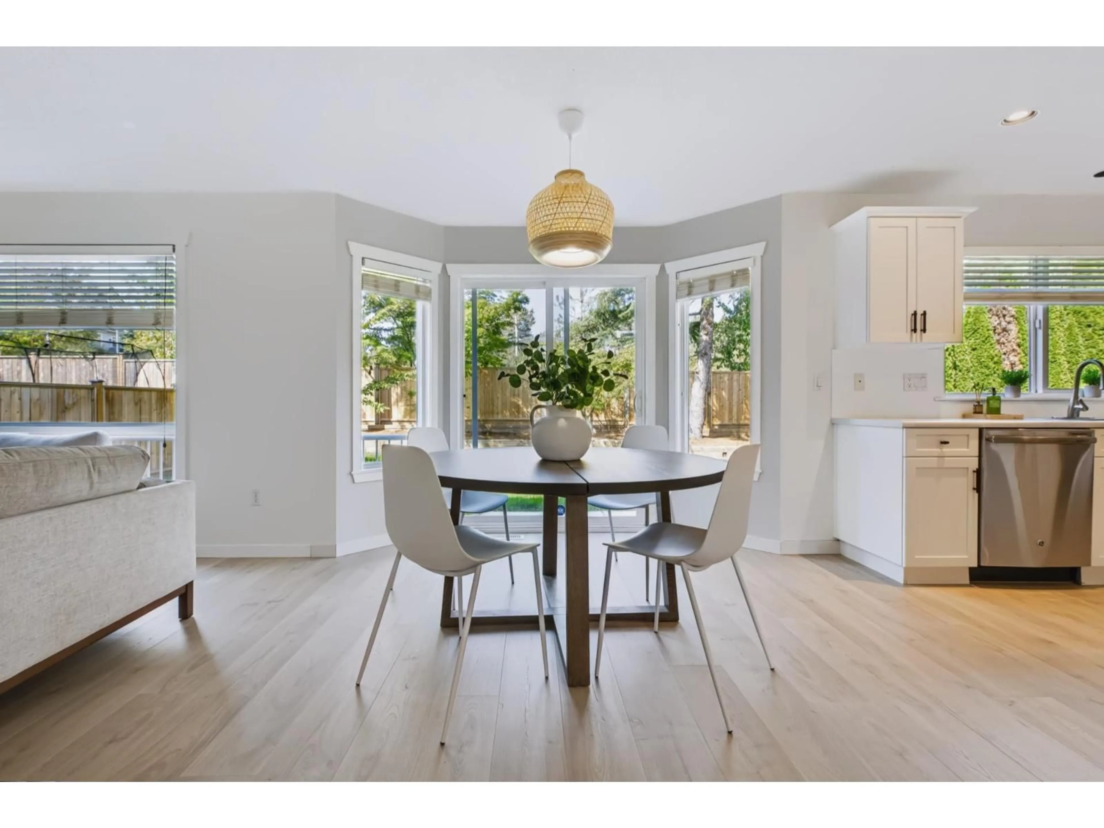 Dining room, unknown for 20613 66A AVENUE, Langley British Columbia V2Y2Y4