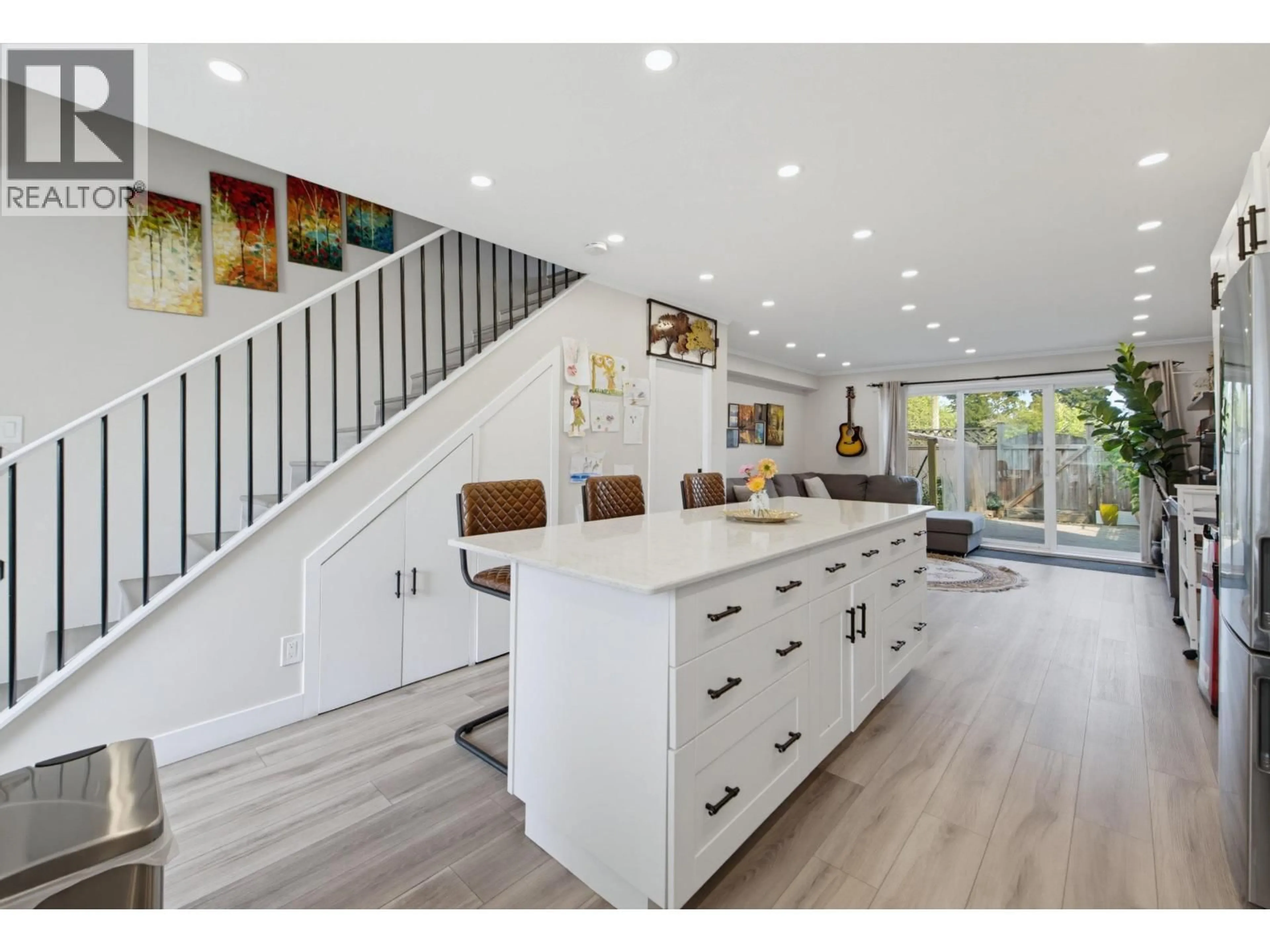 Open concept kitchen, unknown for 16 - 4959 57 STREET, Delta British Columbia V4K3E7
