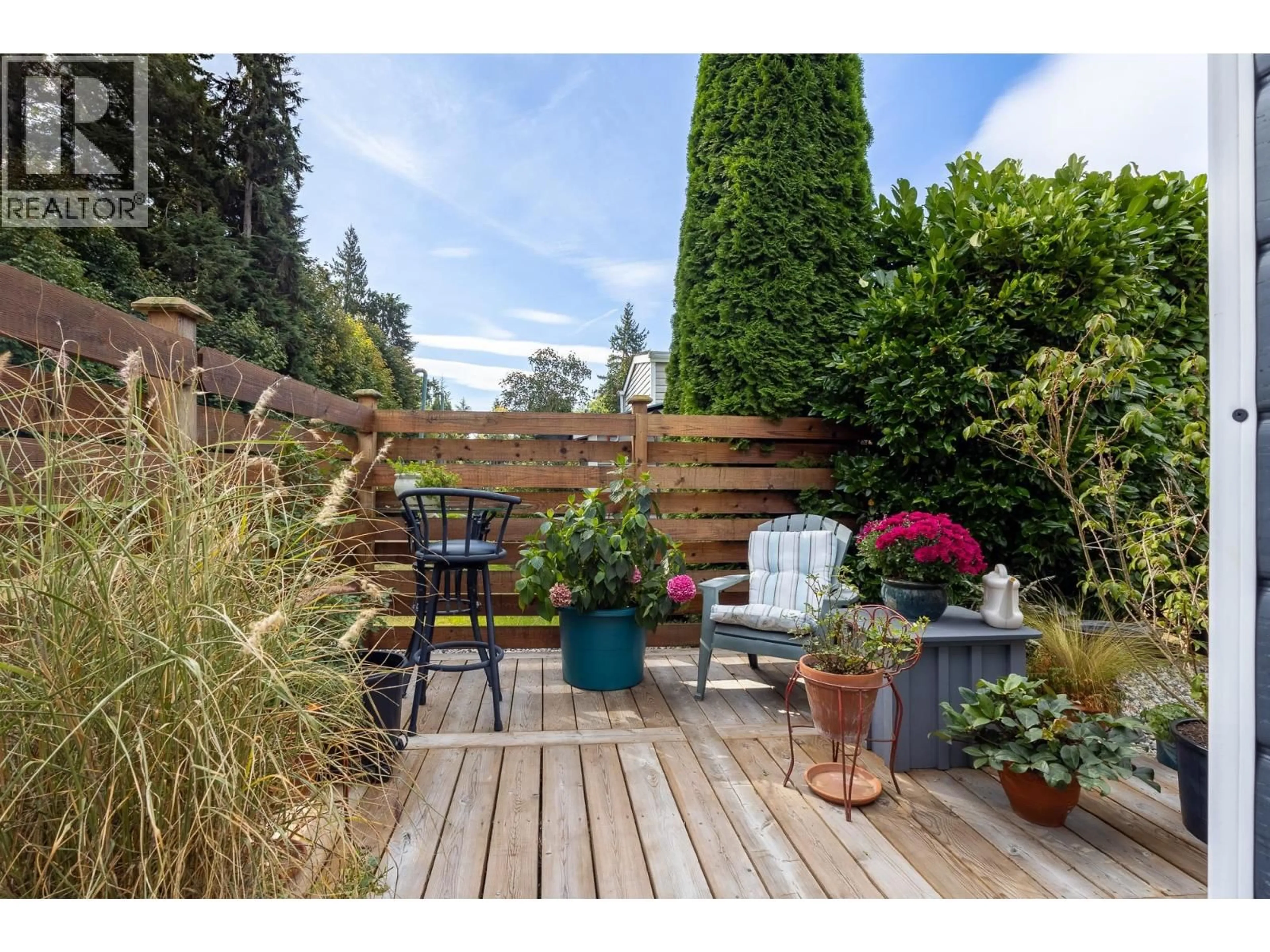 Patio, street for 23 - 4496 SUNSHINE COAST HIGHWAY, Sechelt British Columbia V7Z0C3